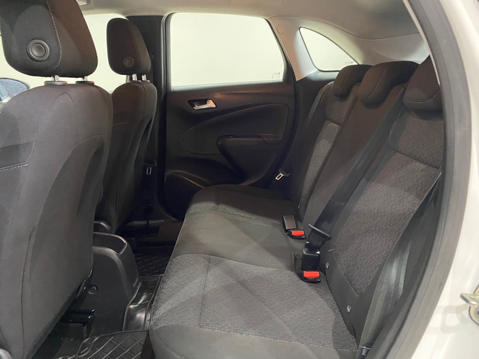 2023 Benzin Otomatik Opel Crossland Beyaz Gürel Tasarım Aksesuar Otomotiv San. Tic. Ltd. Şti.