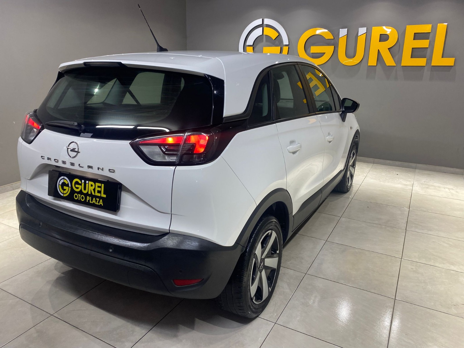 2023 Benzin Otomatik Opel Crossland Beyaz Gürel Tasarım Aksesuar Otomotiv San. Tic. Ltd. Şti.