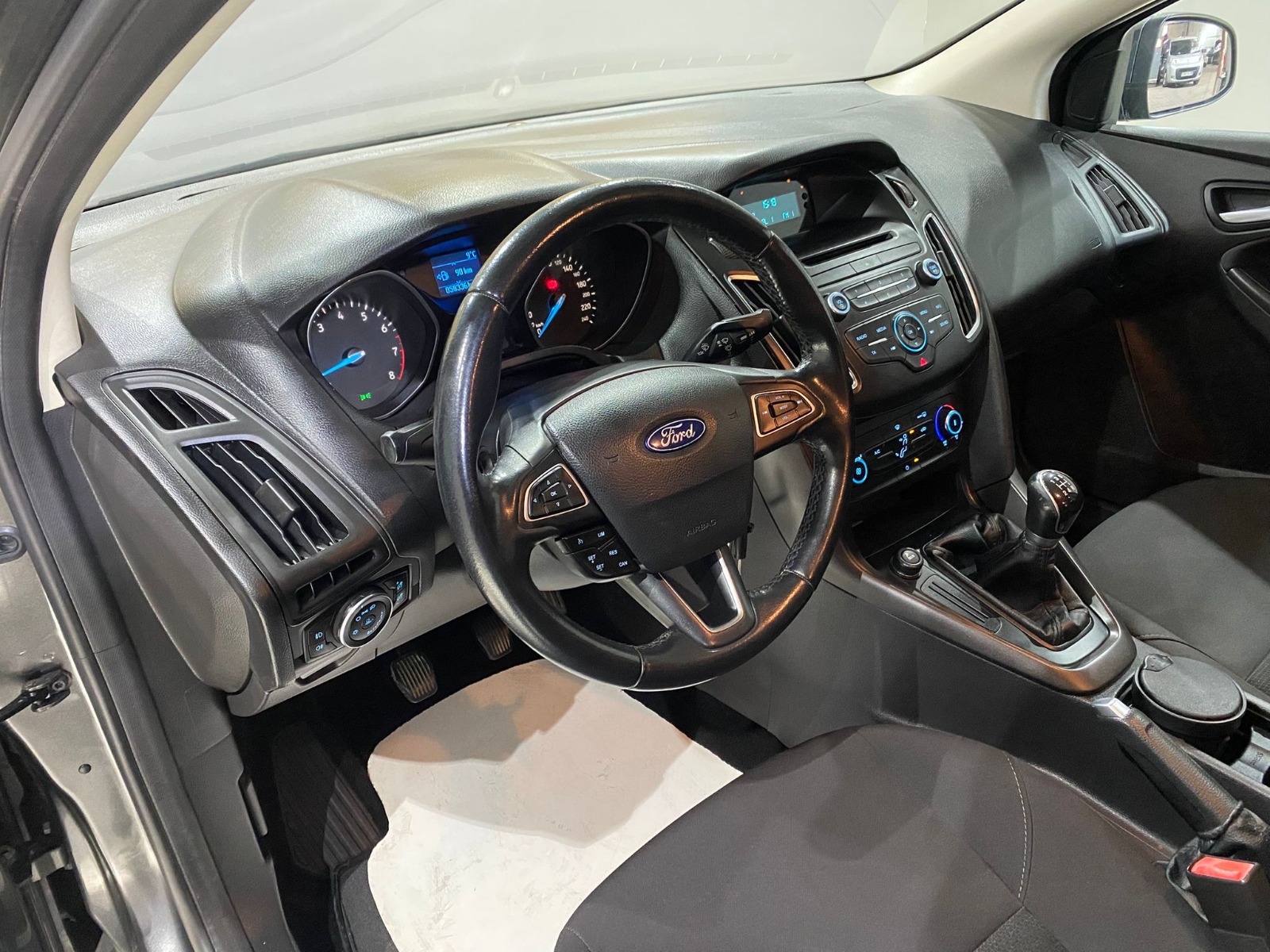 2016 Benzin Manuel Ford Focus Gri Gürel Tasarım Aksesuar Otomotiv San. Tic. Ltd. Şti.