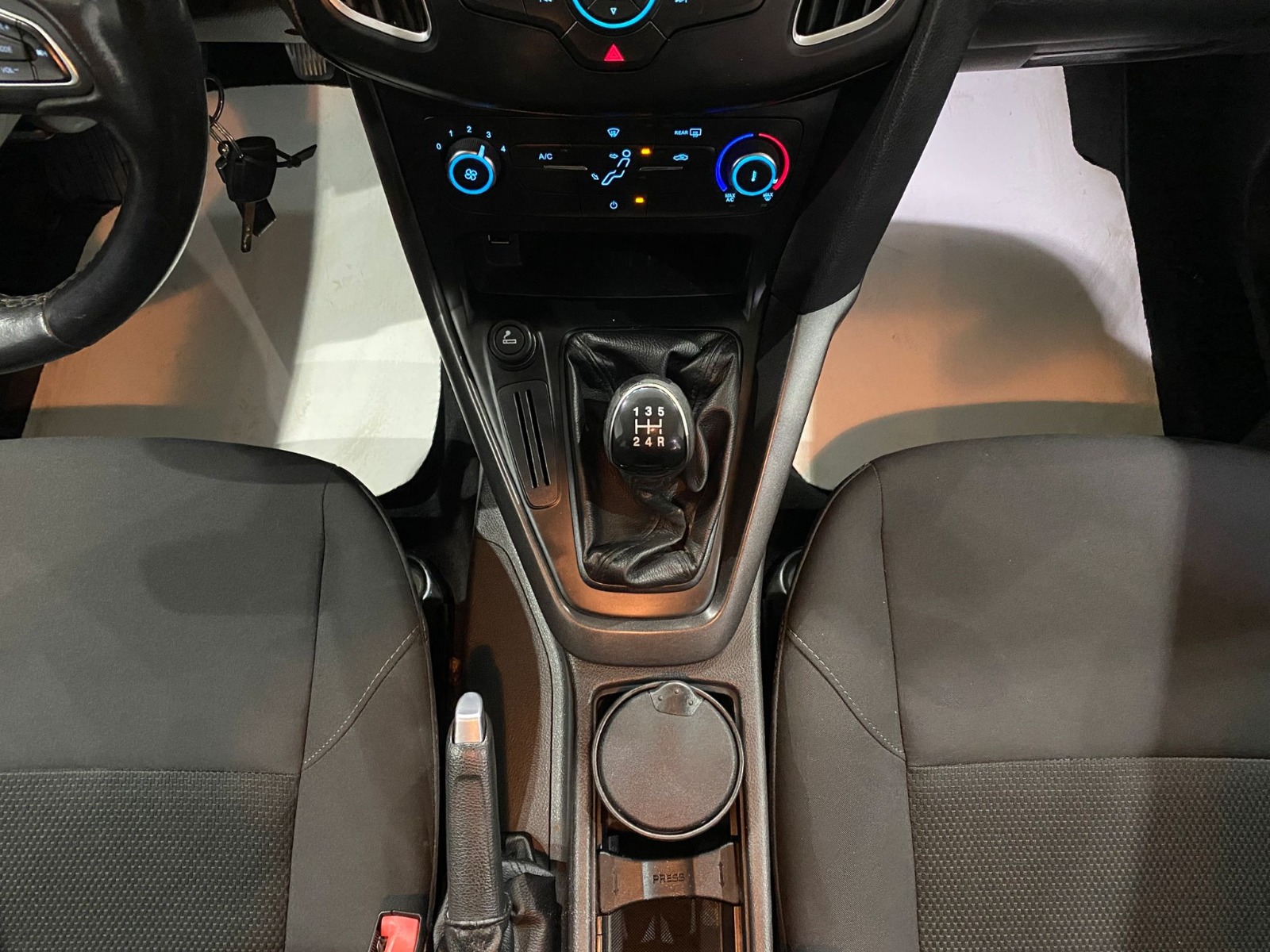 2016 Benzin Manuel Ford Focus Gri Gürel Tasarım Aksesuar Otomotiv San. Tic. Ltd. Şti.