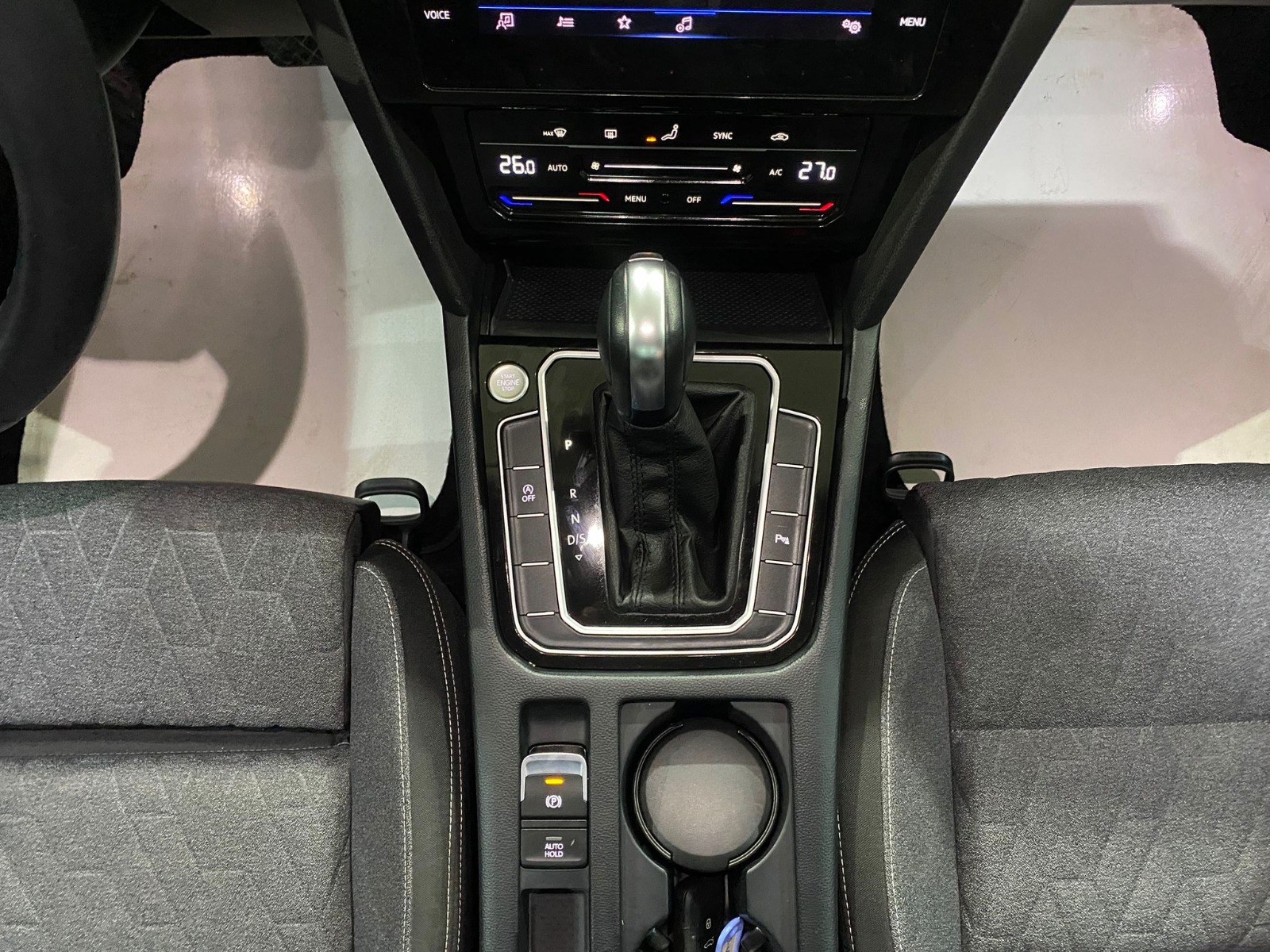 2023 Benzin Otomatik Volkswagen Passat Gri Gürel Tasarım Aksesuar Otomotiv San. Tic. Ltd. Şti.