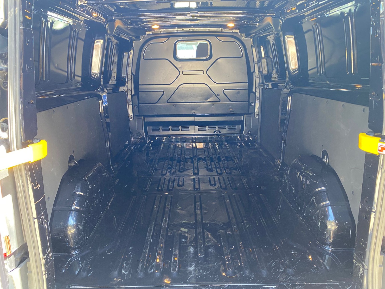 2023 Dizel Manuel Ford Transit Custom Siyah Gürel Tasarım Aksesuar Otomotiv San. Tic. Ltd. Şti.