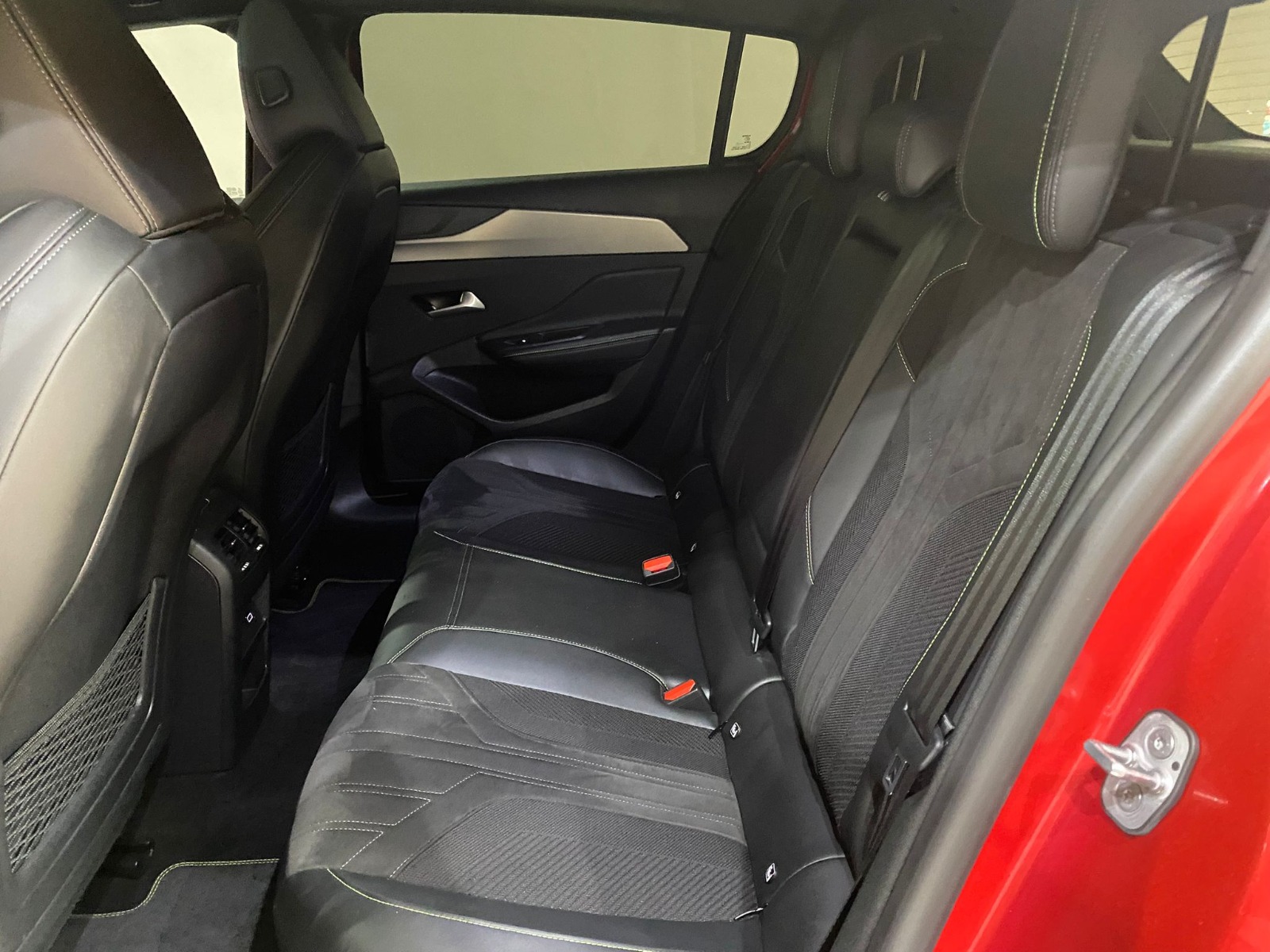 2023 Benzin Otomatik Peugeot 308 Kırmızı Gürel Tasarım Aksesuar Otomotiv San. Tic. Ltd. Şti.