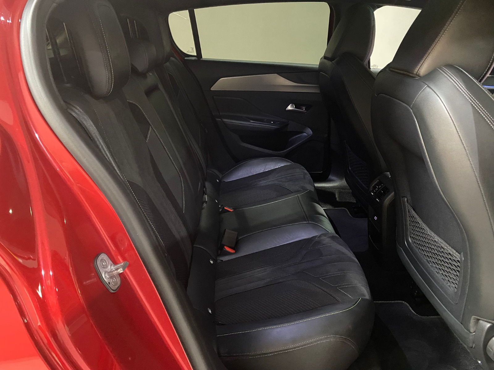 2023 Benzin Otomatik Peugeot 308 Kırmızı Gürel Tasarım Aksesuar Otomotiv San. Tic. Ltd. Şti.