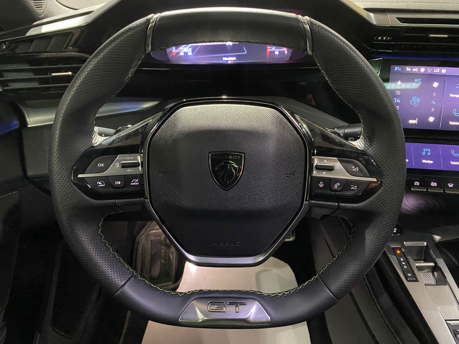 2023 Benzin Otomatik Peugeot 308 Kırmızı Gürel Tasarım Aksesuar Otomotiv San. Tic. Ltd. Şti.
