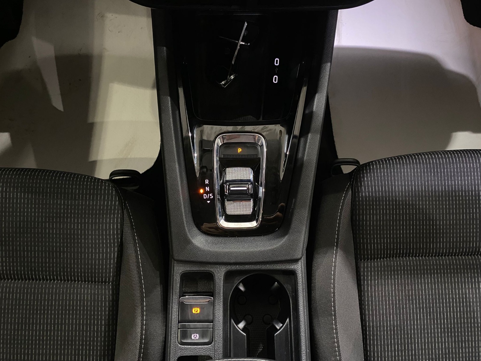 2022 MHEV Otomatik Skoda Octavia Gri Gürel Tasarım Aksesuar Otomotiv San. Tic. Ltd. Şti.