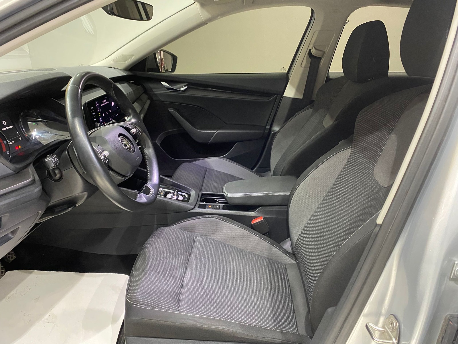 2022 MHEV Otomatik Skoda Octavia Gri Gürel Tasarım Aksesuar Otomotiv San. Tic. Ltd. Şti.