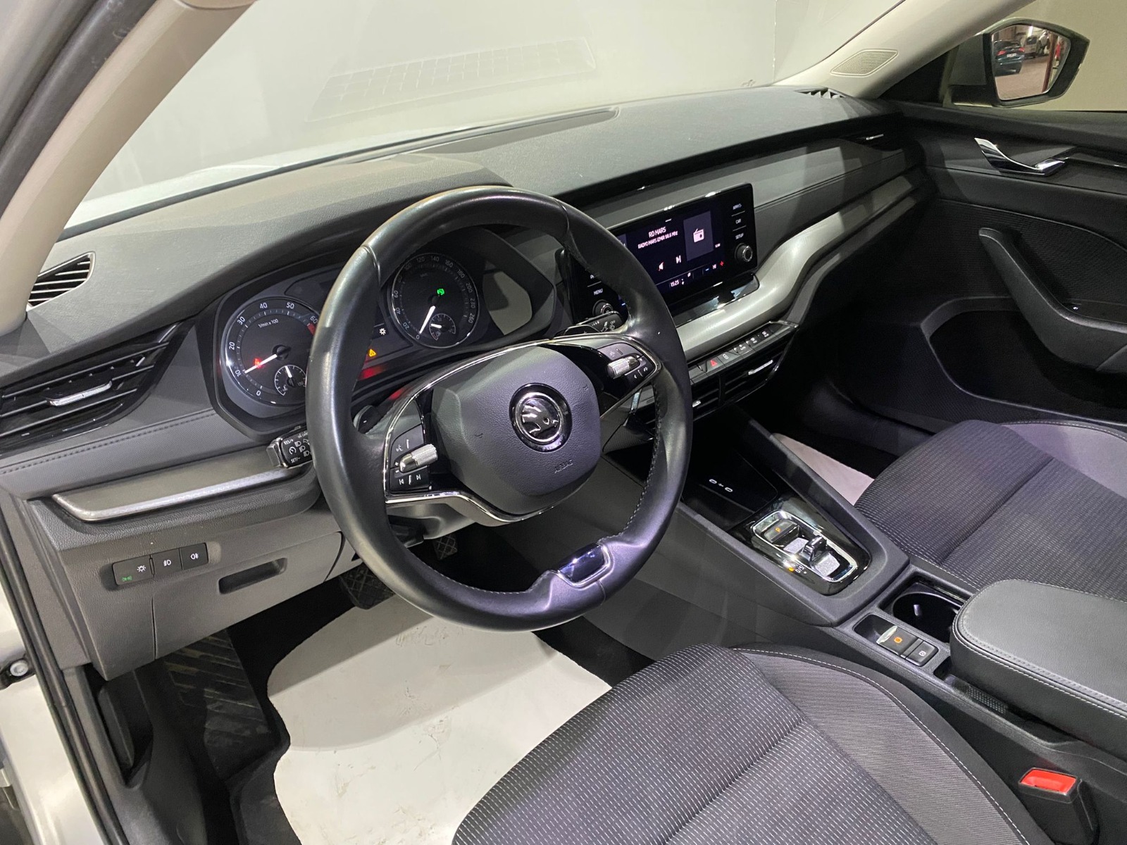 2022 MHEV Otomatik Skoda Octavia Gri Gürel Tasarım Aksesuar Otomotiv San. Tic. Ltd. Şti.