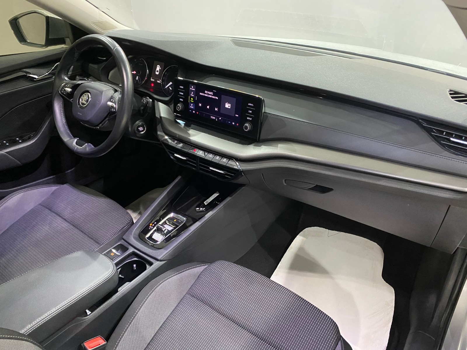 2022 MHEV Otomatik Skoda Octavia Gri Gürel Tasarım Aksesuar Otomotiv San. Tic. Ltd. Şti.