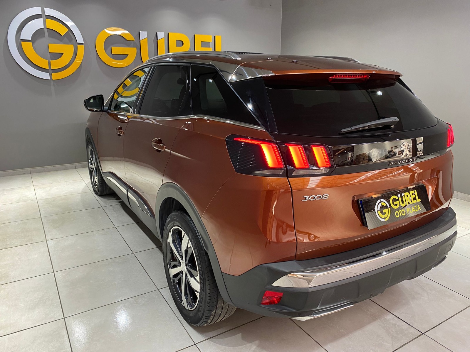 2020 Benzin Otomatik Peugeot 3008 Turuncu Gürel Tasarım Aksesuar Otomotiv San. Tic. Ltd. Şti.