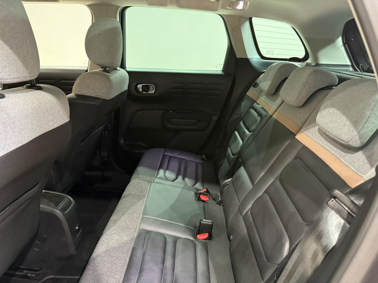2022 Benzin Otomatik Citroen C3 AirCross Gri Gürel Tasarım Aksesuar Otomotiv San. Tic. Ltd. Şti.