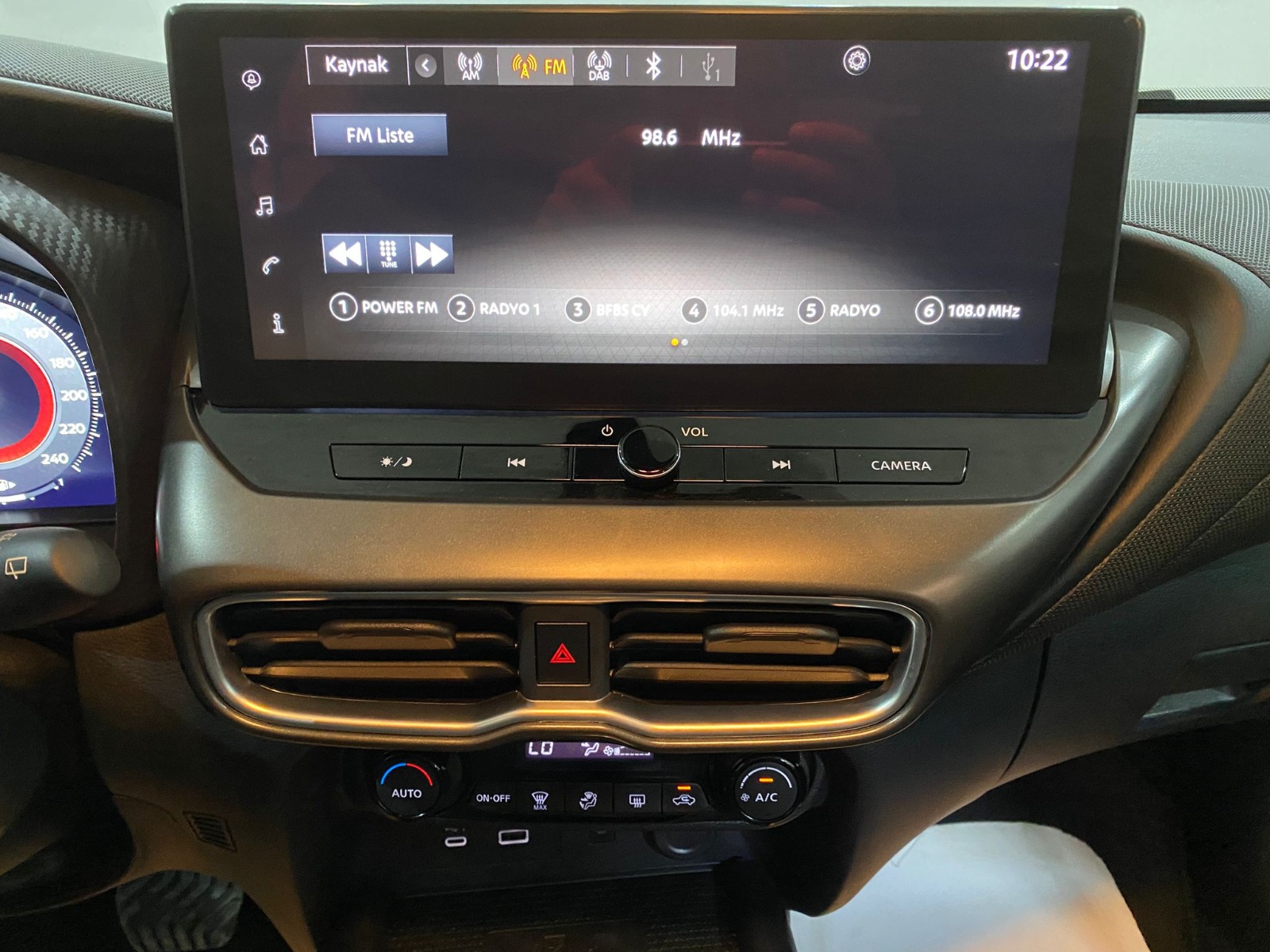 2024 Benzin Otomatik Nissan Juke Beyaz Gürel Tasarım Aksesuar Otomotiv San. Tic. Ltd. Şti.