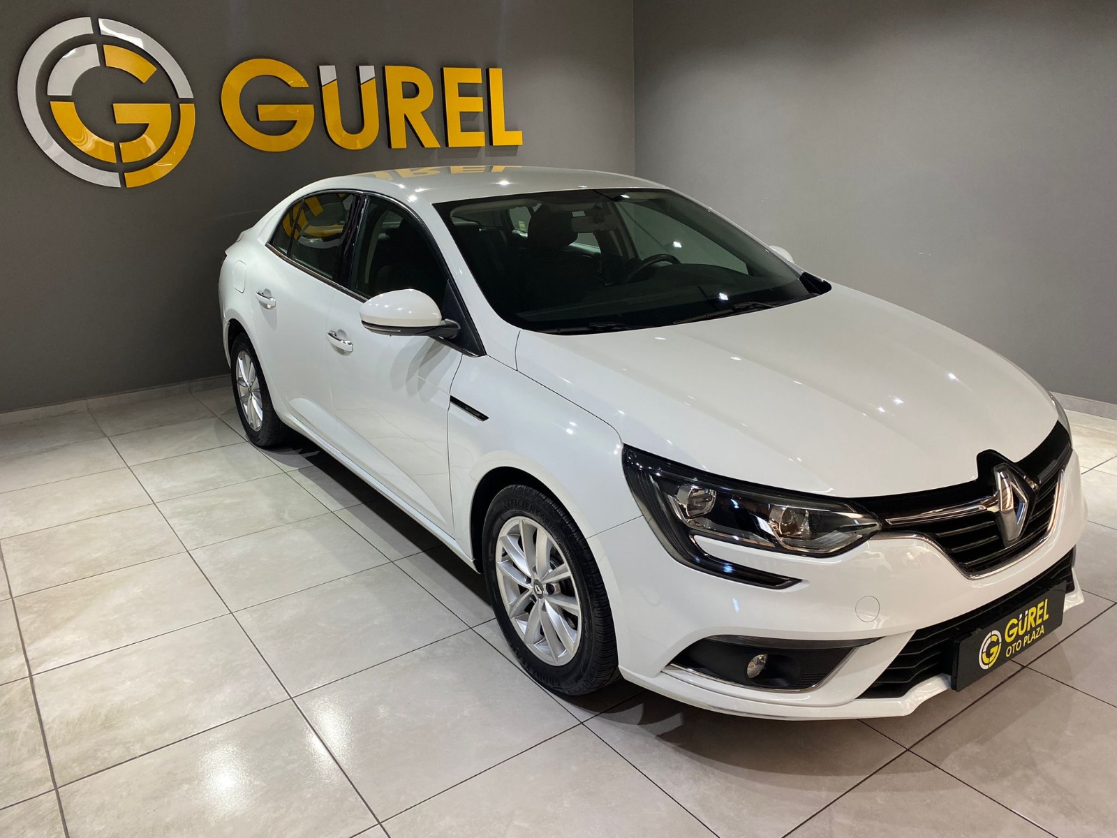 2020 Dizel Otomatik Renault Megane Beyaz Gürel Tasarım Aksesuar Otomotiv San. Tic. Ltd. Şti.