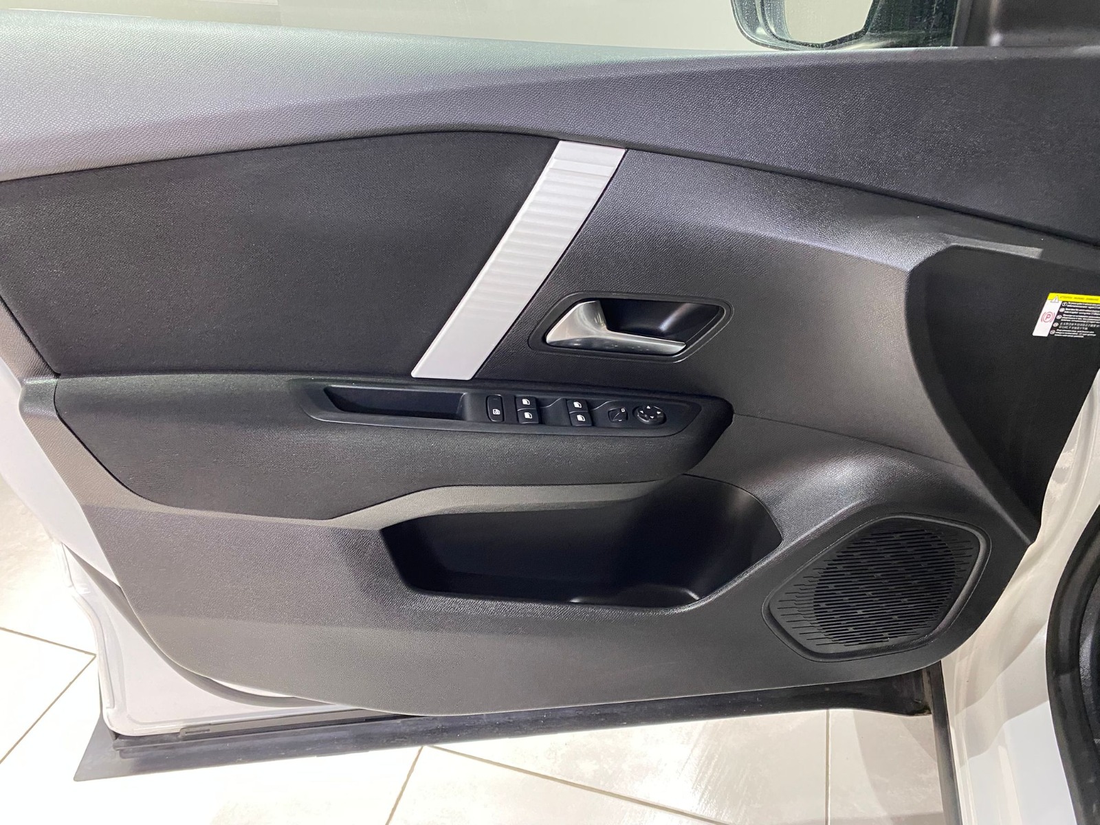 2023 Benzin Otomatik Citroen C4 X Beyaz Gürel Tasarım Aksesuar Otomotiv San. Tic. Ltd. Şti.