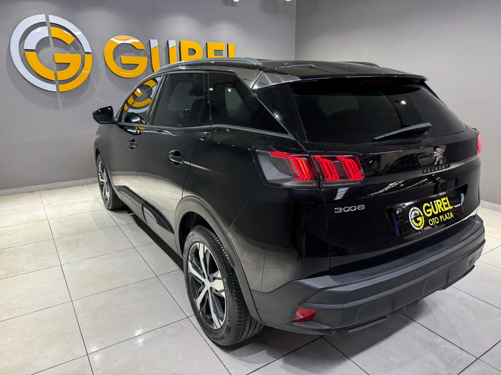2022 Dizel Otomatik Peugeot 3008 Siyah Gürel Tasarım Aksesuar Otomotiv San. Tic. Ltd. Şti.