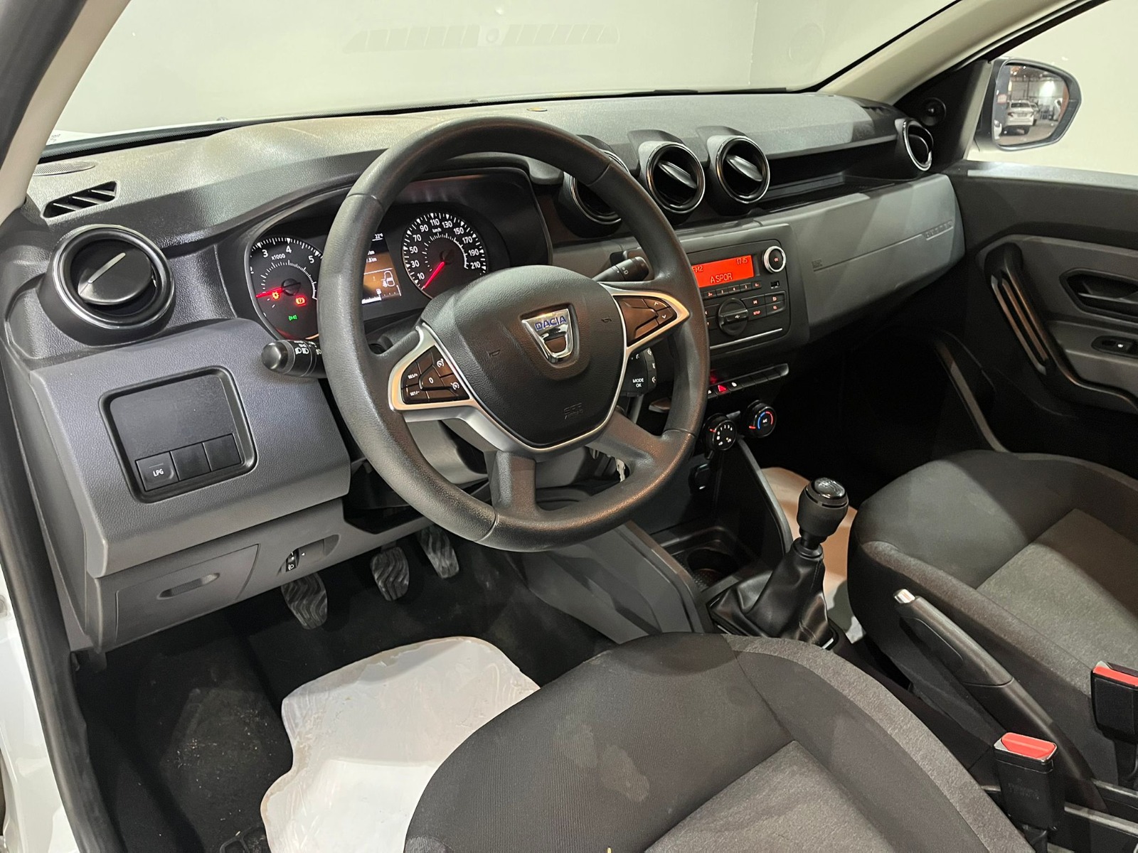 2022 Benzin + LPG Manuel Dacia Duster Beyaz Gürel Tasarım Aksesuar Otomotiv San. Tic. Ltd. Şti.