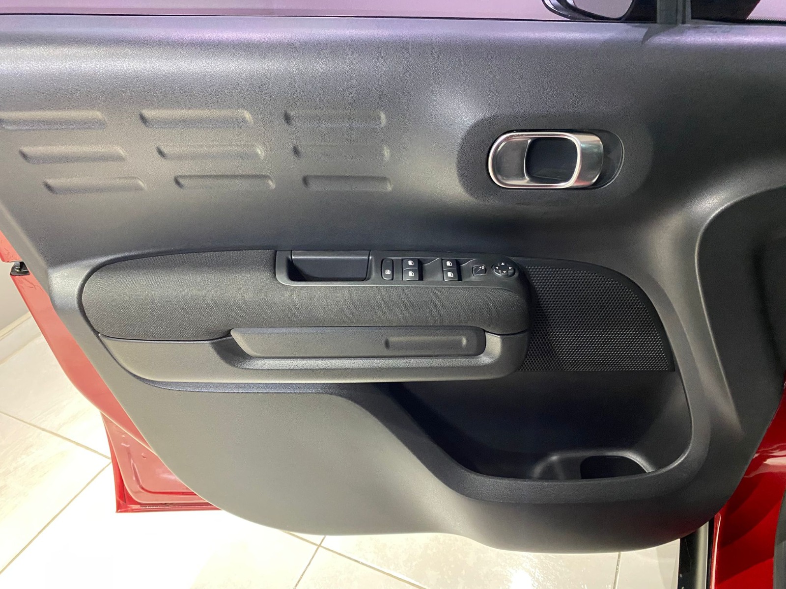 TaksitliOto.Net | 2.El Citroen C3 AirCross SUV 1.2 PureTech S&S Shine Çift Renk EAT6 | Otomatik & Benzin | Kırmızı | İzmir.2el 2023 Benzin Otomatik Citroen C3 AirCross Kırmızı Gürel Tasarım Aksesuar Otomotiv San. Tic. Ltd. Şti.