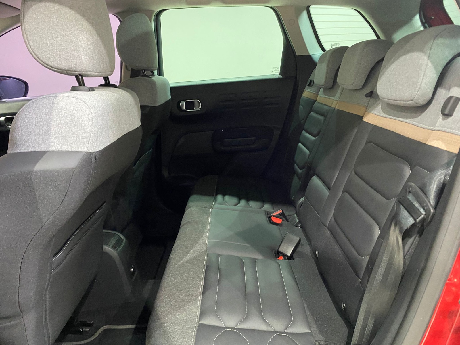 TaksitliOto.Net | 2.El Citroen C3 AirCross SUV 1.2 PureTech S&S Shine Çift Renk EAT6 | Otomatik & Benzin | Kırmızı | İzmir.2el 2023 Benzin Otomatik Citroen C3 AirCross Kırmızı Gürel Tasarım Aksesuar Otomotiv San. Tic. Ltd. Şti.