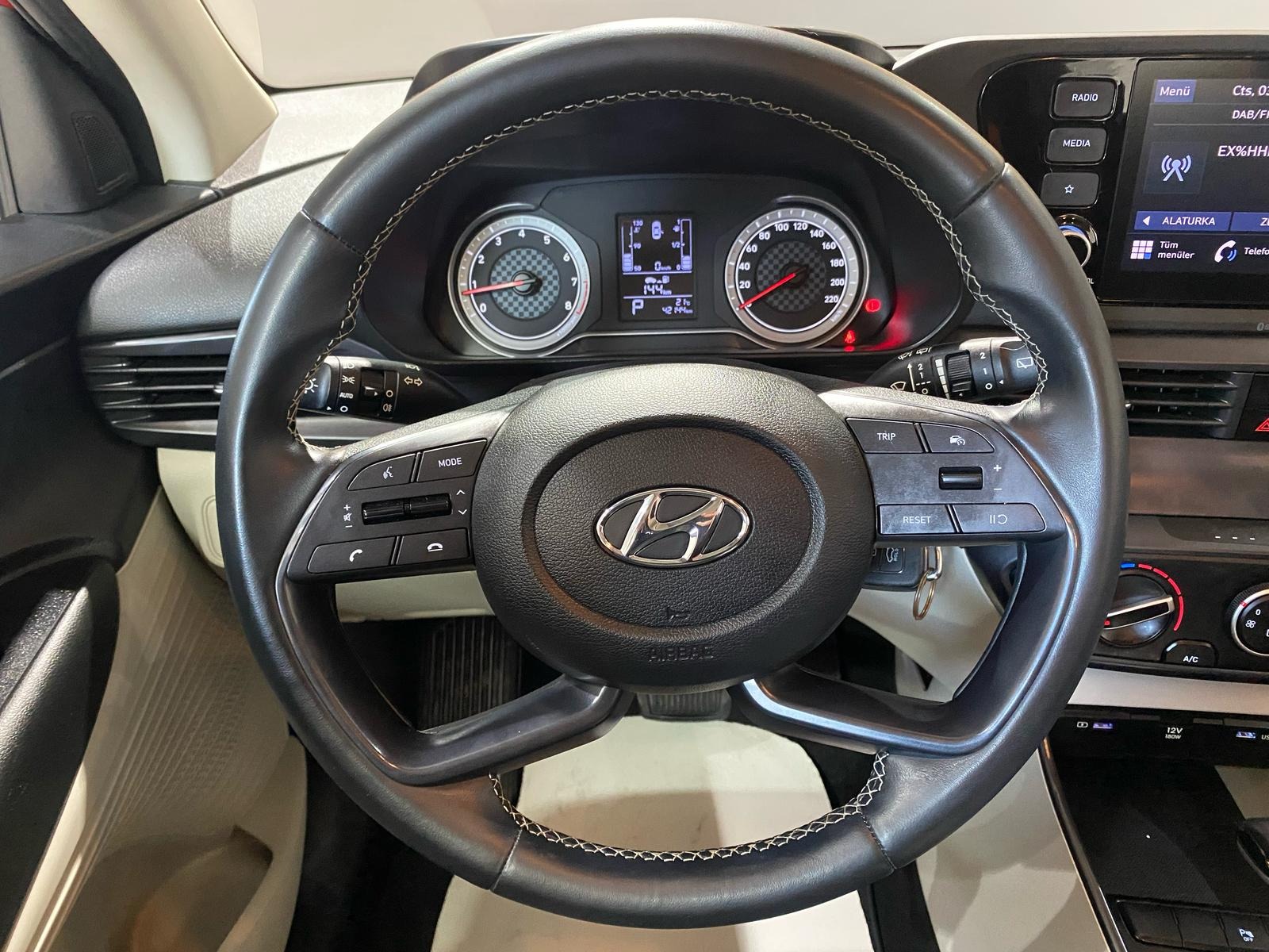 2022 Benzin Otomatik Hyundai i20 Kırmızı Gürel Tasarım Aksesuar Otomotiv San. Tic. Ltd. Şti.