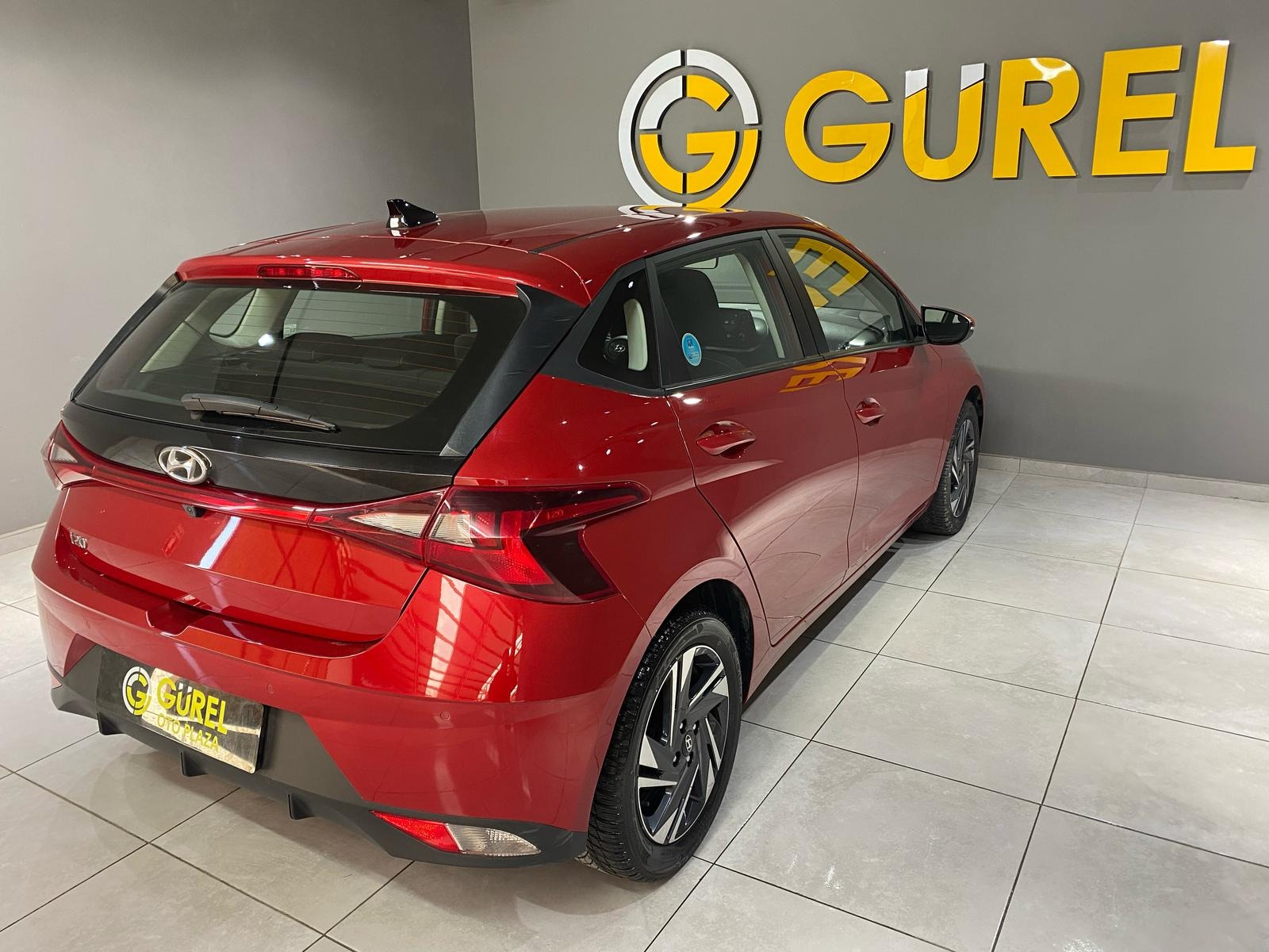 2022 Benzin Otomatik Hyundai i20 Kırmızı Gürel Tasarım Aksesuar Otomotiv San. Tic. Ltd. Şti.