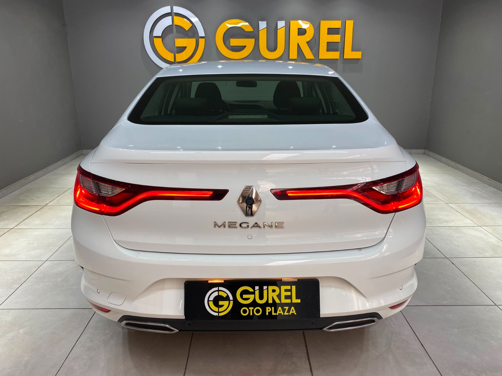 2023 Benzin Otomatik Renault Megane Beyaz Gürel Tasarım Aksesuar Otomotiv San. Tic. Ltd. Şti.