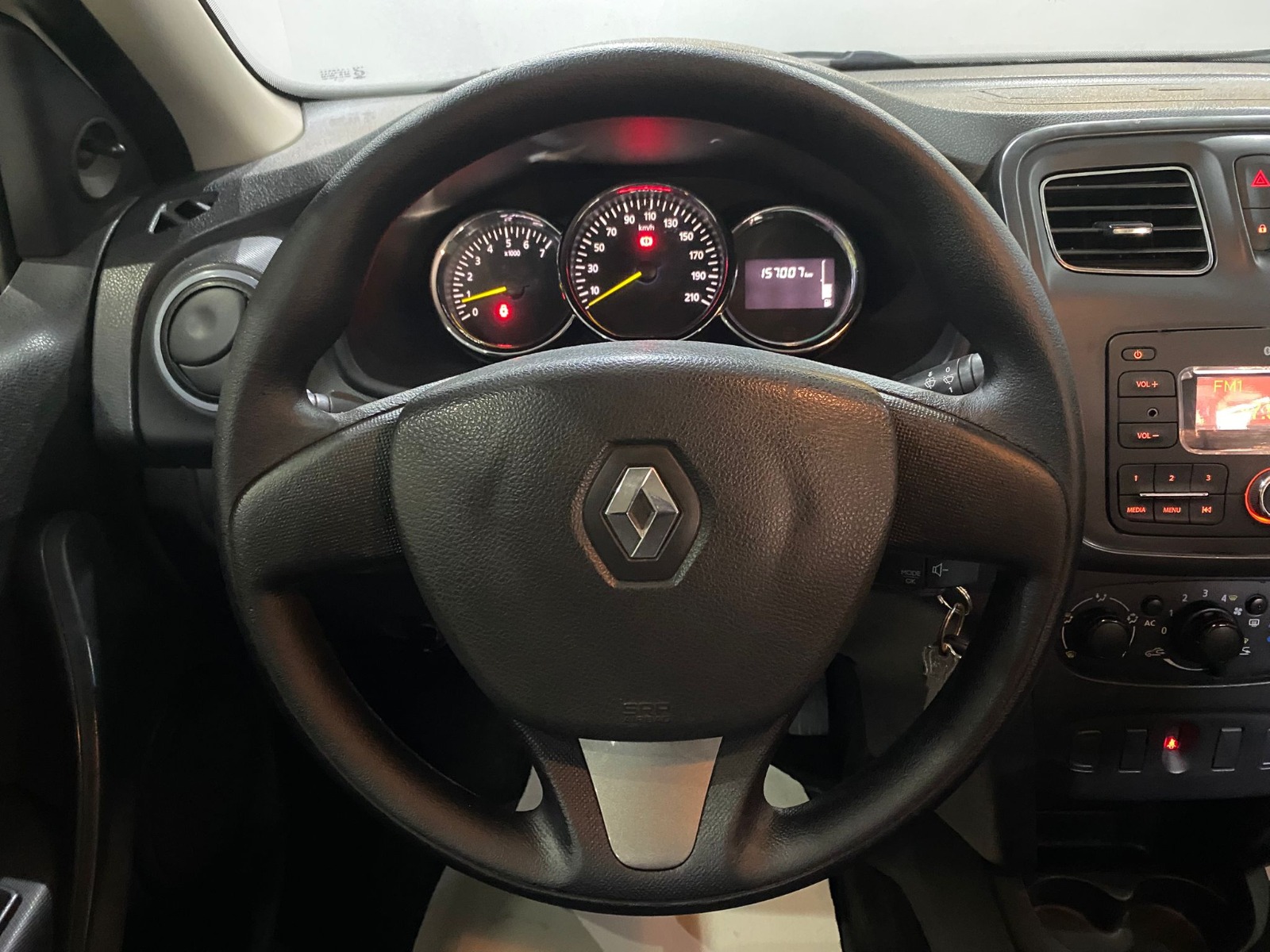 2013 Benzin Manuel Renault Symbol Beyaz Gürel Tasarım Aksesuar Otomotiv San. Tic. Ltd. Şti.