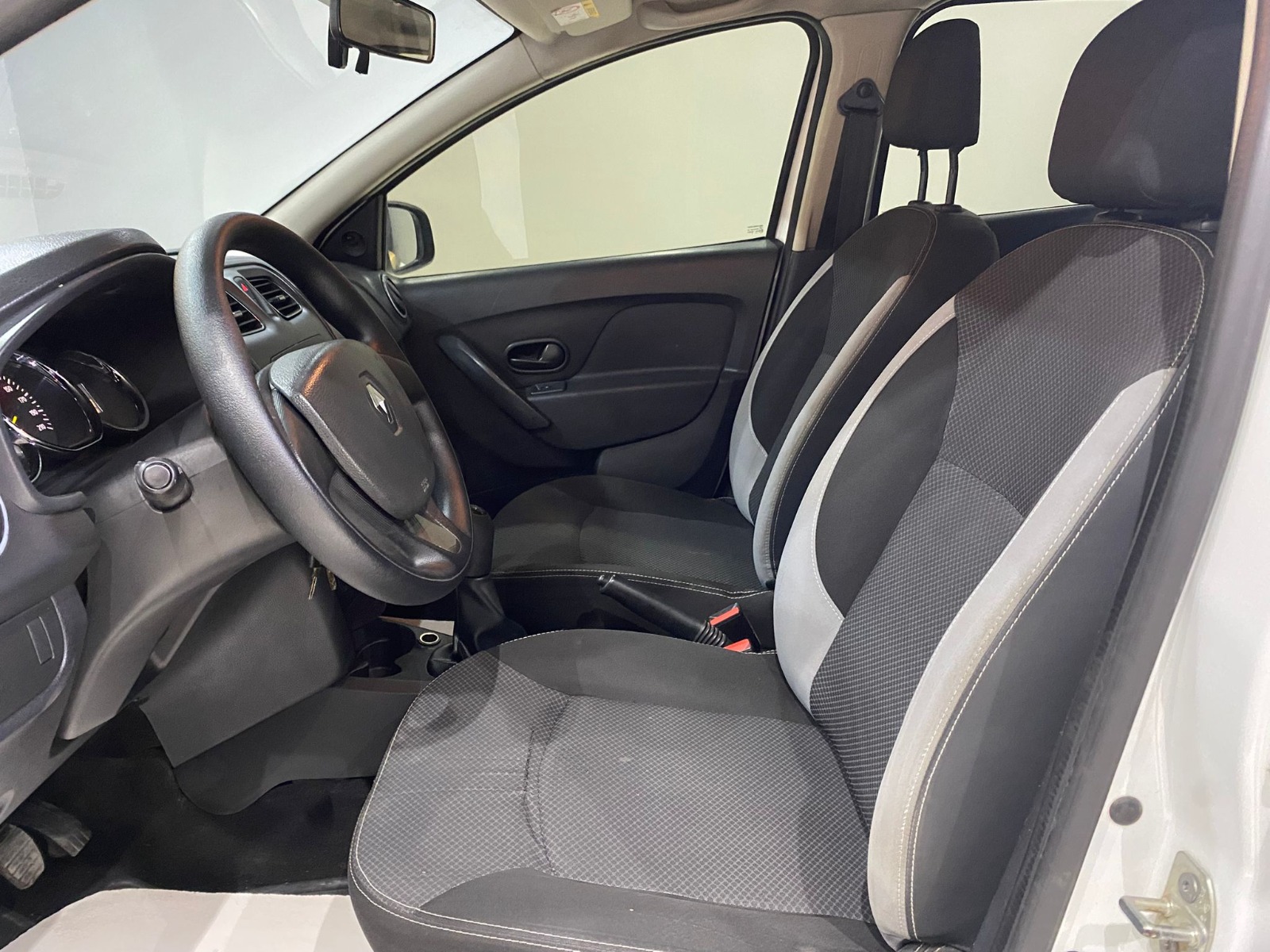 2013 Benzin Manuel Renault Symbol Beyaz Gürel Tasarım Aksesuar Otomotiv San. Tic. Ltd. Şti.