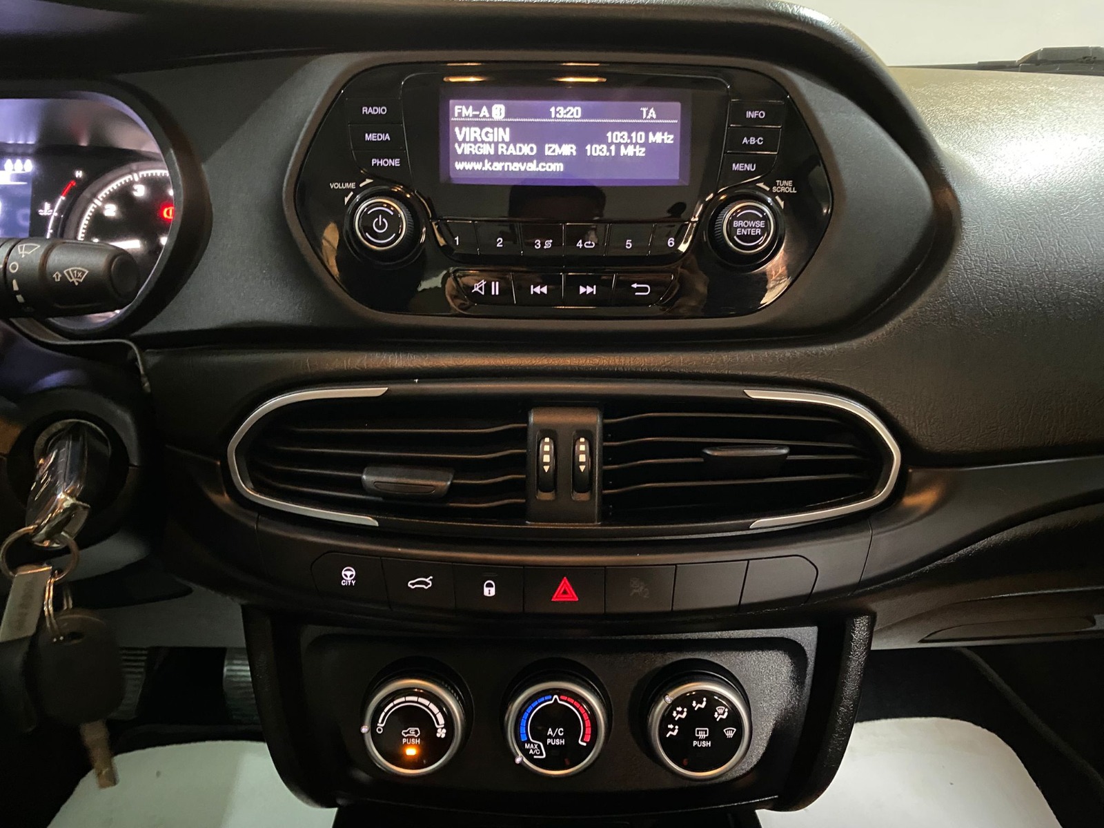 2021 Benzin Manuel Fiat Egea Beyaz Gürel Tasarım Aksesuar Otomotiv San. Tic. Ltd. Şti.