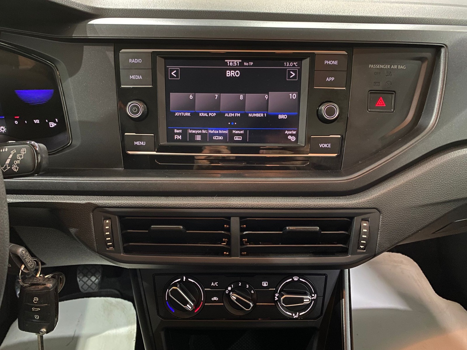 2023 Benzin Manuel Volkswagen Polo Gri Gürel Tasarım Aksesuar Otomotiv San. Tic. Ltd. Şti.