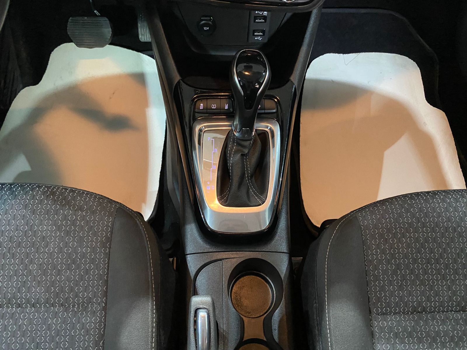 2024 Benzin Otomatik Opel Crossland Beyaz Gürel Tasarım Aksesuar Otomotiv San. Tic. Ltd. Şti.