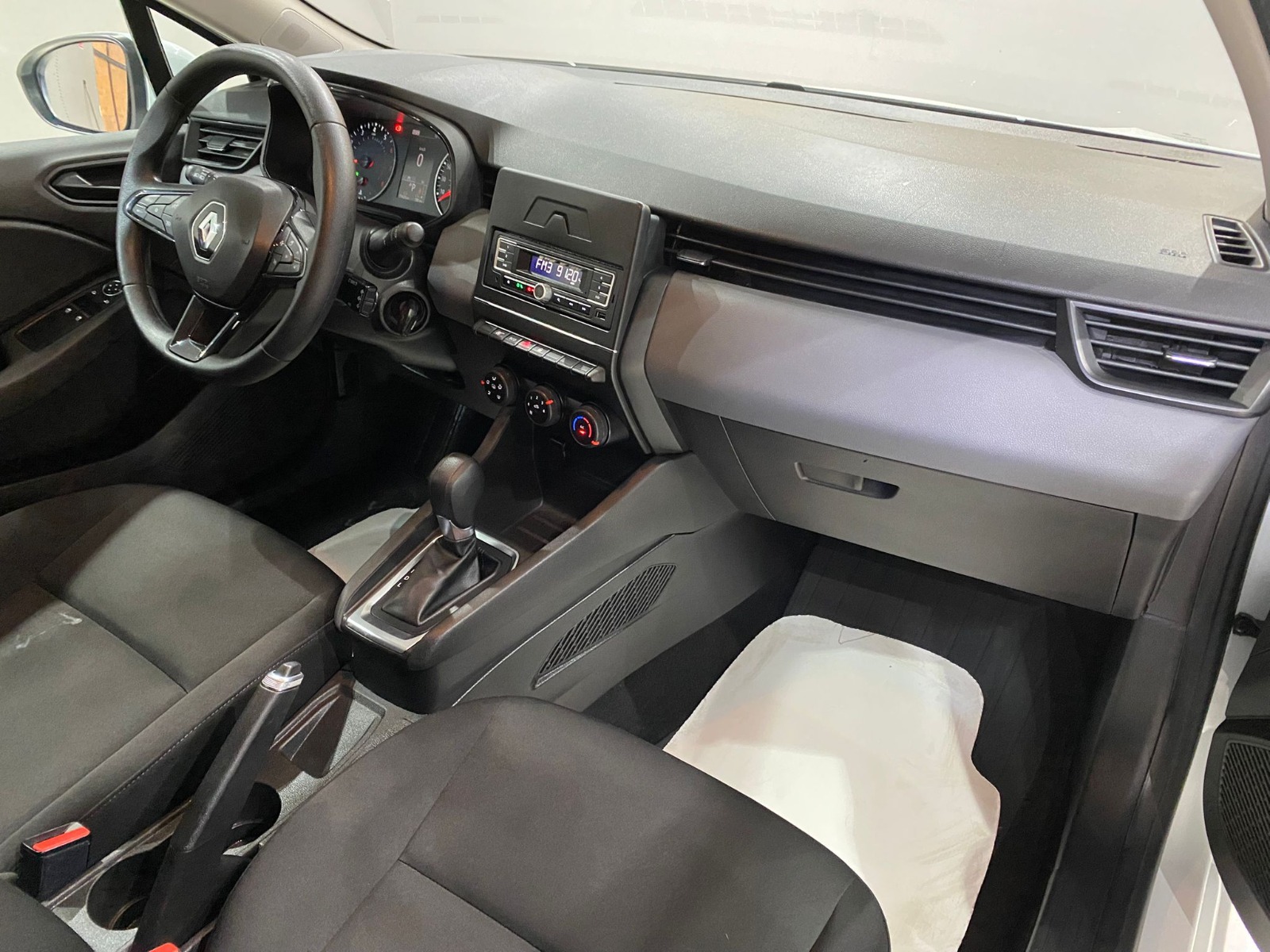 2022 Benzin Otomatik Renault Clio Beyaz Gürel Tasarım Aksesuar Otomotiv San. Tic. Ltd. Şti.