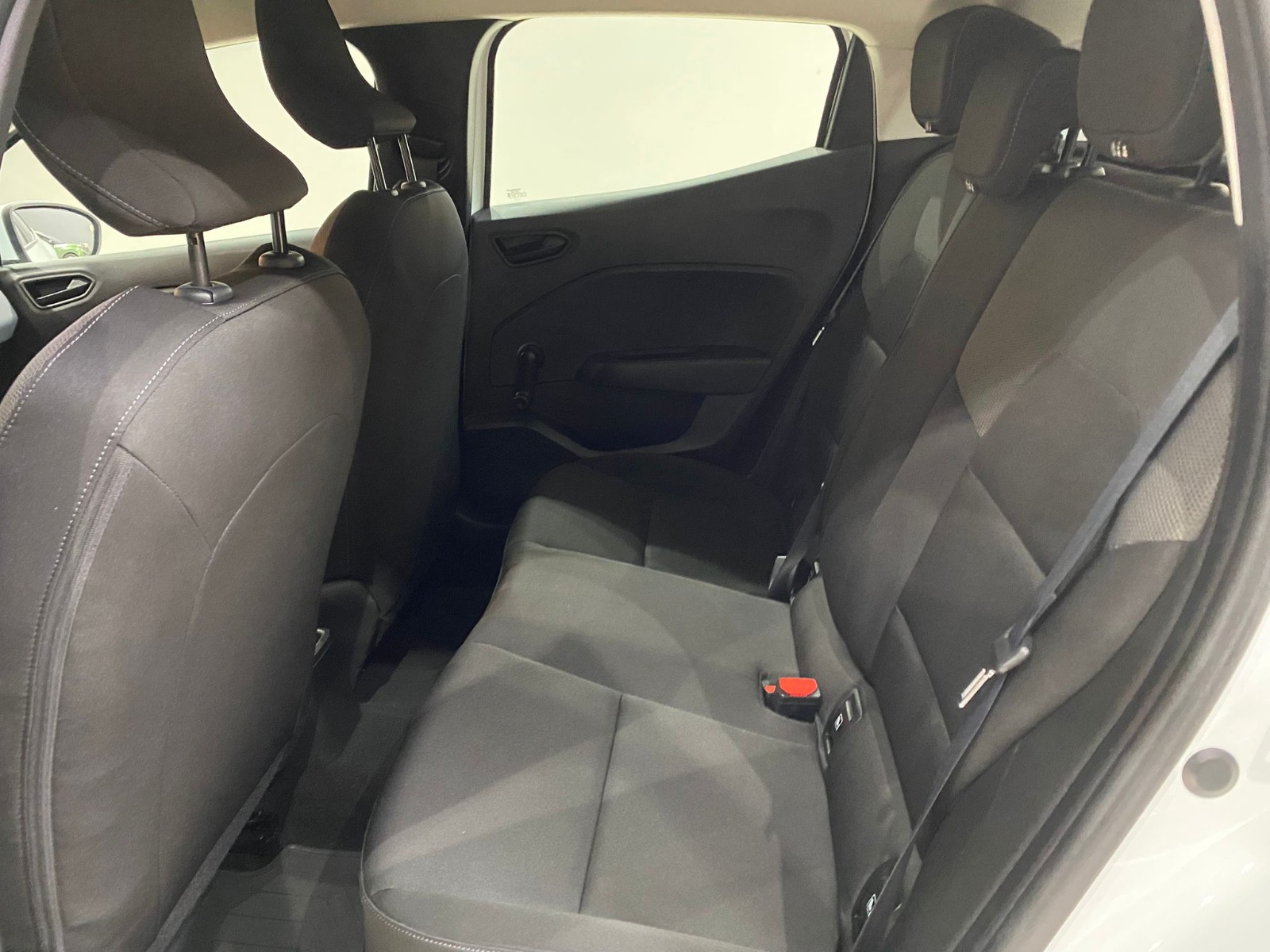 2022 Benzin Otomatik Renault Clio Beyaz Gürel Tasarım Aksesuar Otomotiv San. Tic. Ltd. Şti.