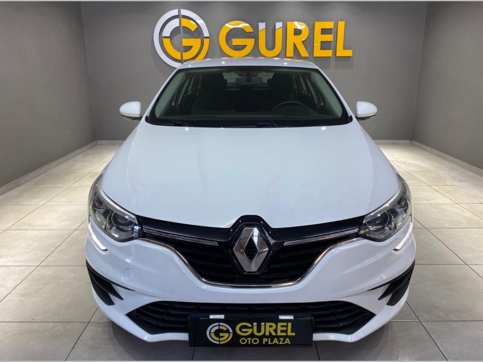 2022 Benzin Otomatik Renault Megane Beyaz Gürel Tasarım Aksesuar Otomotiv San. Tic. Ltd. Şti.