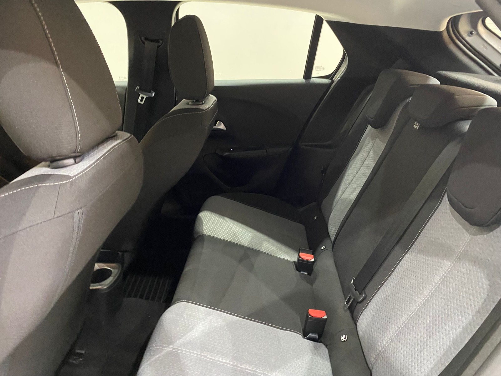 2025 Benzin Otomatik Opel Corsa Gümüş Gri Gürel Tasarım Aksesuar Otomotiv San. Tic. Ltd. Şti.