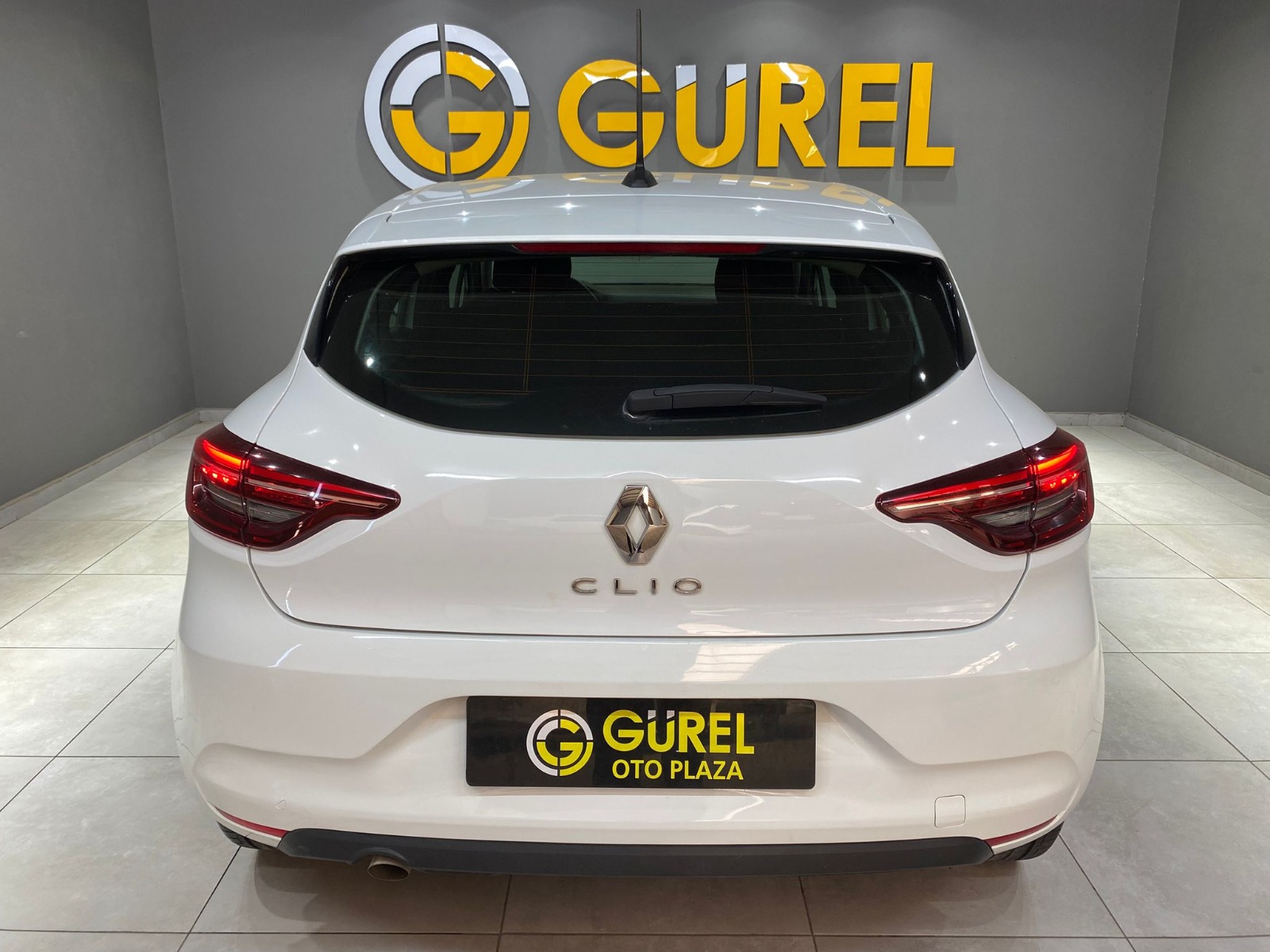 2023 Benzin Manuel Renault Clio Beyaz Gürel Tasarım Aksesuar Otomotiv San. Tic. Ltd. Şti.
