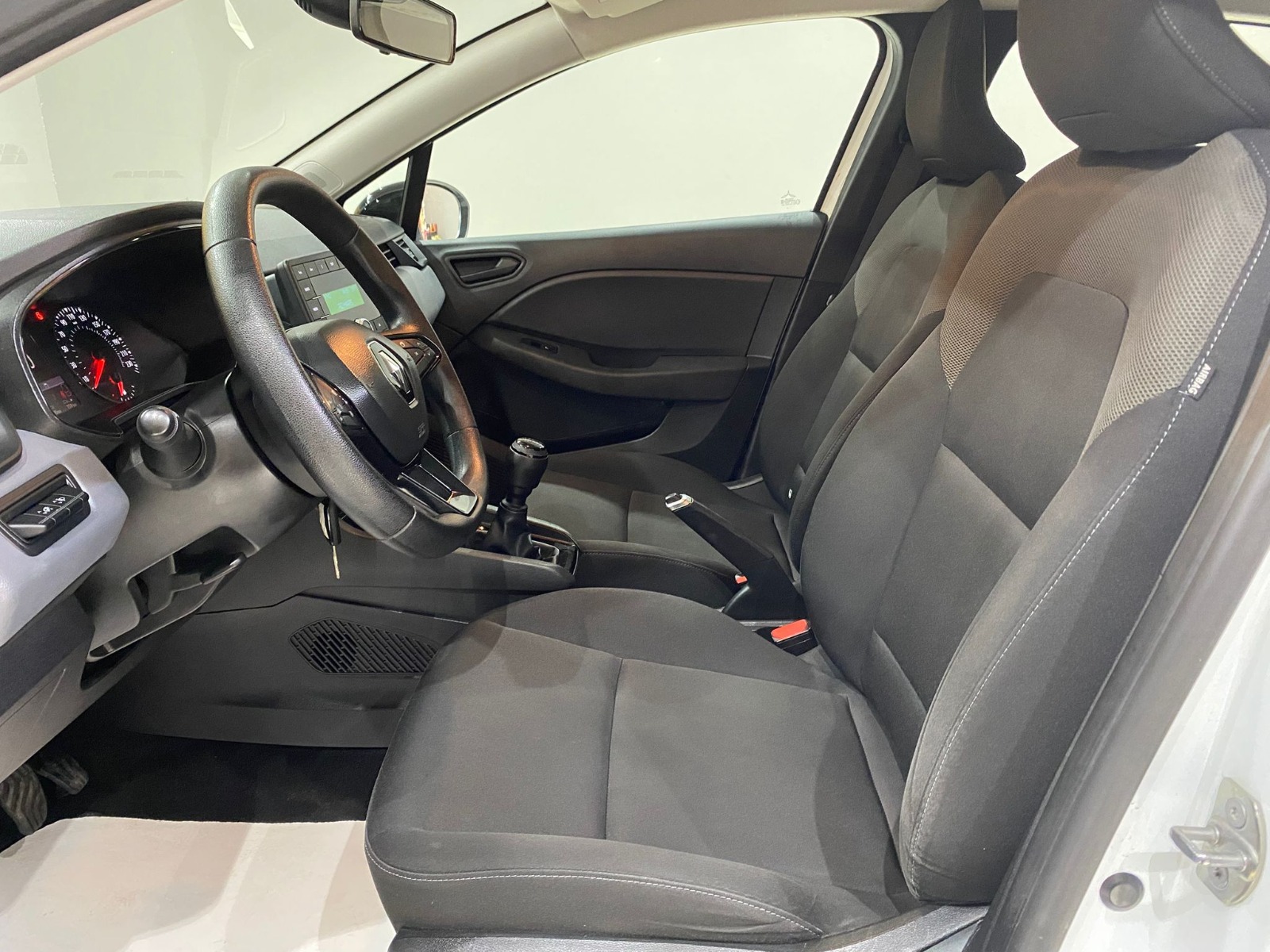 2023 Benzin Manuel Renault Clio Beyaz Gürel Tasarım Aksesuar Otomotiv San. Tic. Ltd. Şti.