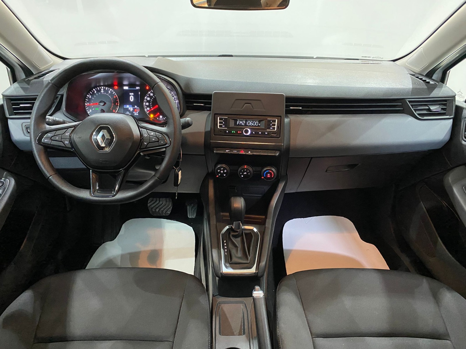 2023 Benzin Otomatik Renault Clio Beyaz Gürel Tasarım Aksesuar Otomotiv San. Tic. Ltd. Şti.