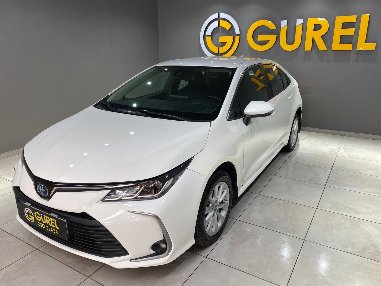 2022 Hybrid Otomatik Toyota Corolla Beyaz Gürel Tasarım Aksesuar Otomotiv San. Tic. Ltd. Şti.