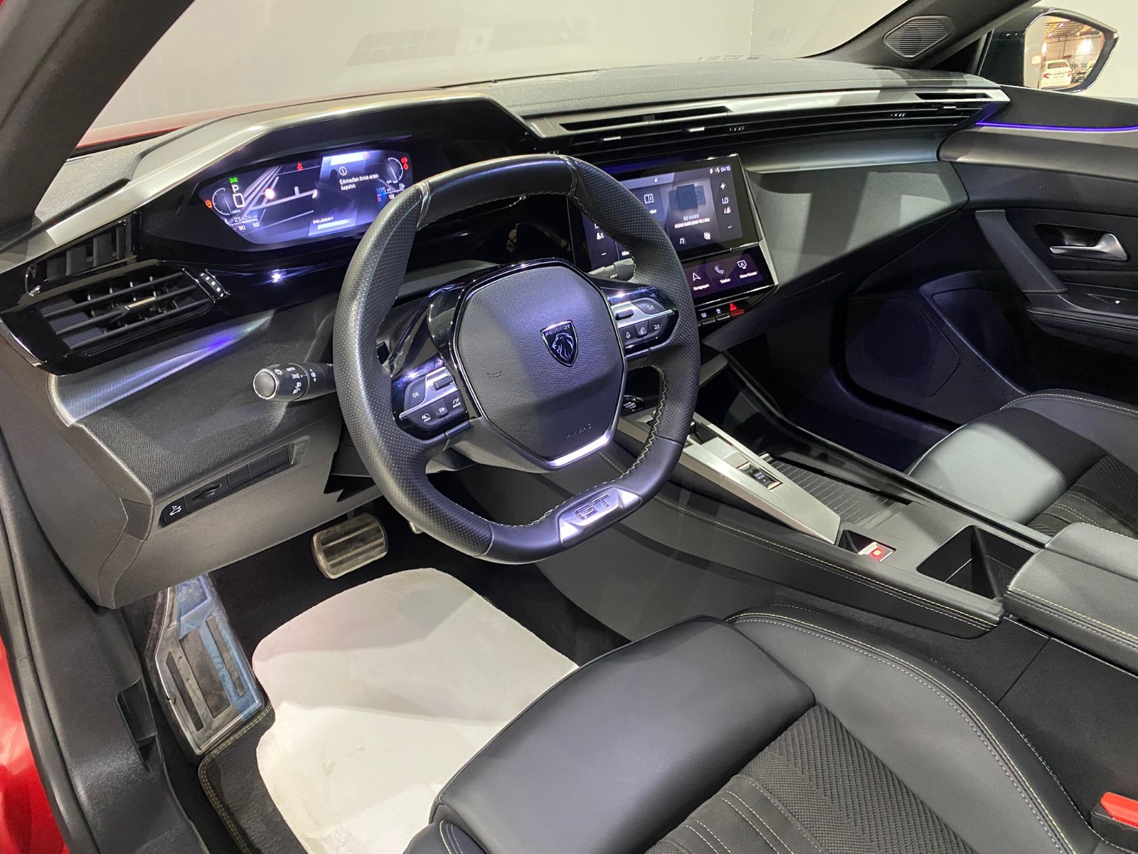 2025 Benzin Otomatik Peugeot 408 Kırmızı Gürel Tasarım Aksesuar Otomotiv San. Tic. Ltd. Şti.