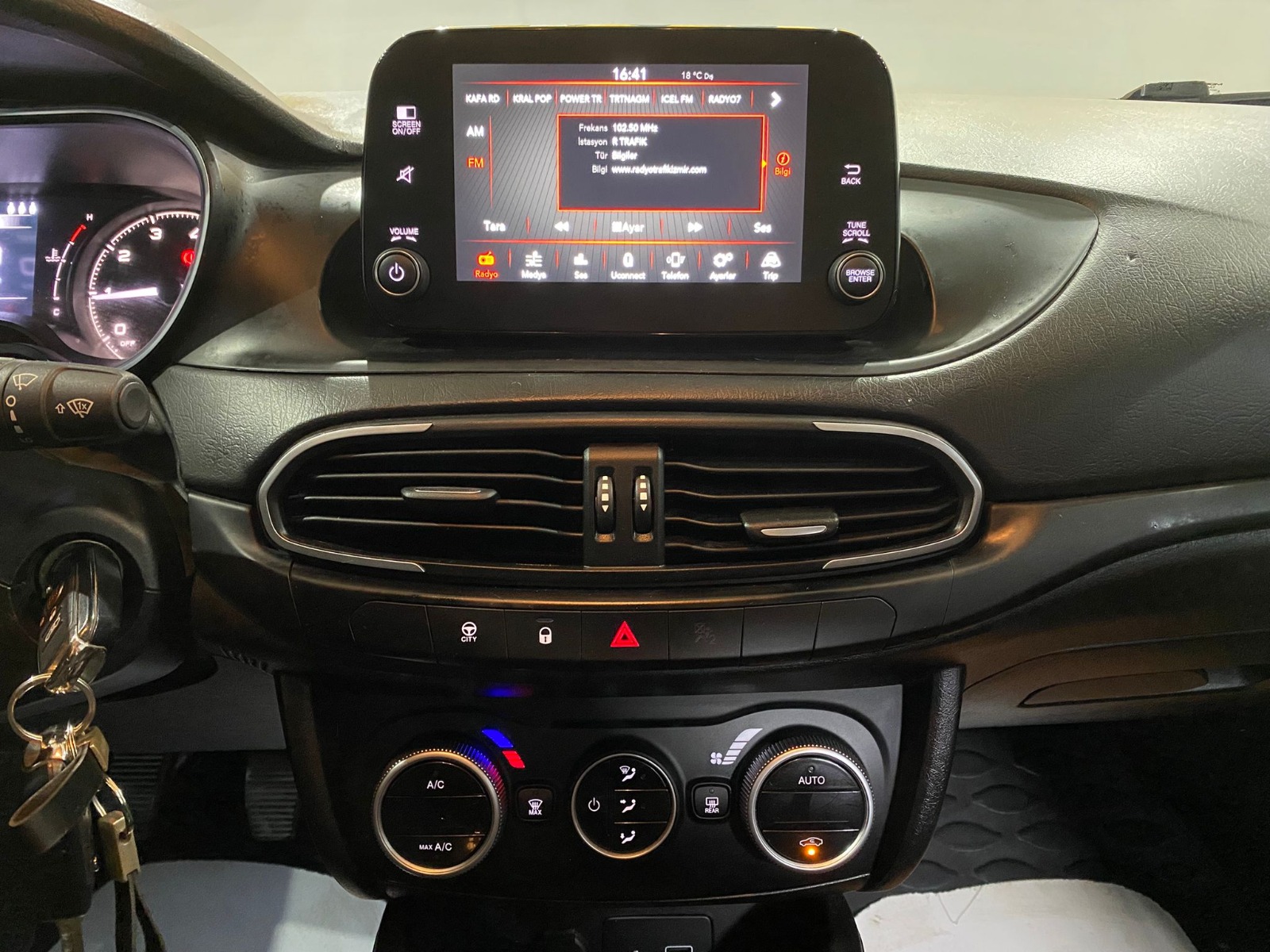 2023 Benzin Manuel Fiat Egea Gri Gürel Tasarım Aksesuar Otomotiv San. Tic. Ltd. Şti.