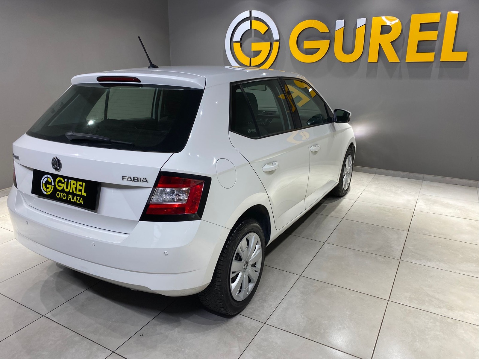 2016 Benzin Otomatik Skoda Fabia Beyaz Gürel Tasarım Aksesuar Otomotiv San. Tic. Ltd. Şti.