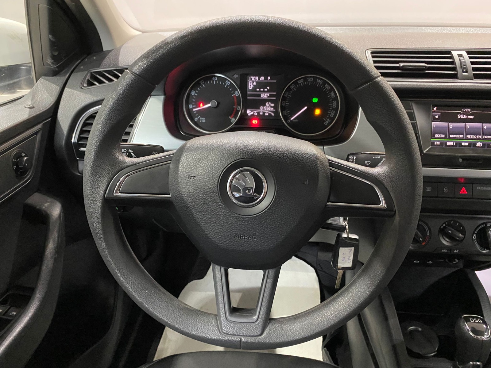 2016 Benzin Otomatik Skoda Fabia Beyaz Gürel Tasarım Aksesuar Otomotiv San. Tic. Ltd. Şti.