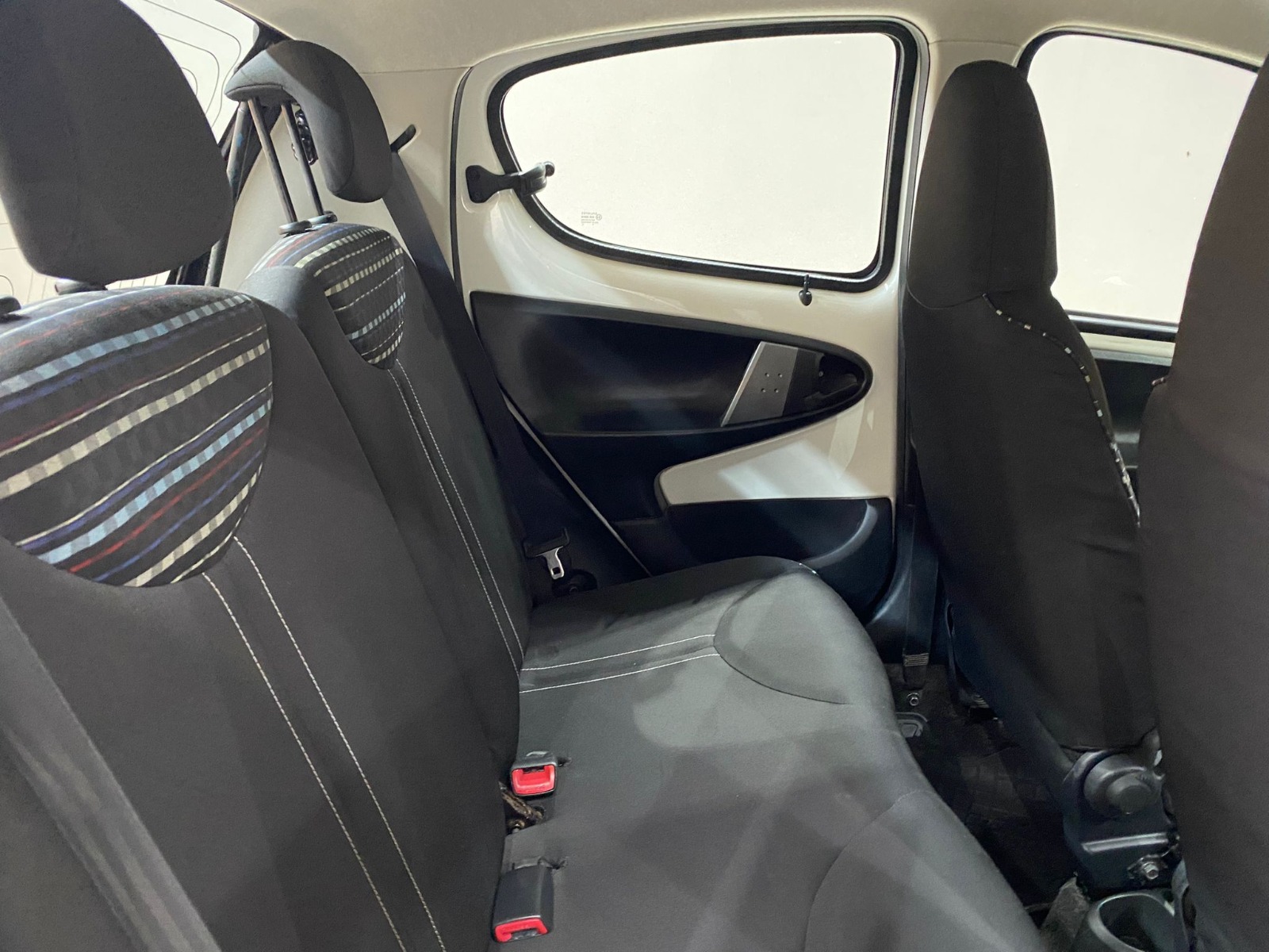 2013 Benzin Otomatik Citroen C1 Beyaz Gürel Tasarım Aksesuar Otomotiv San. Tic. Ltd. Şti.