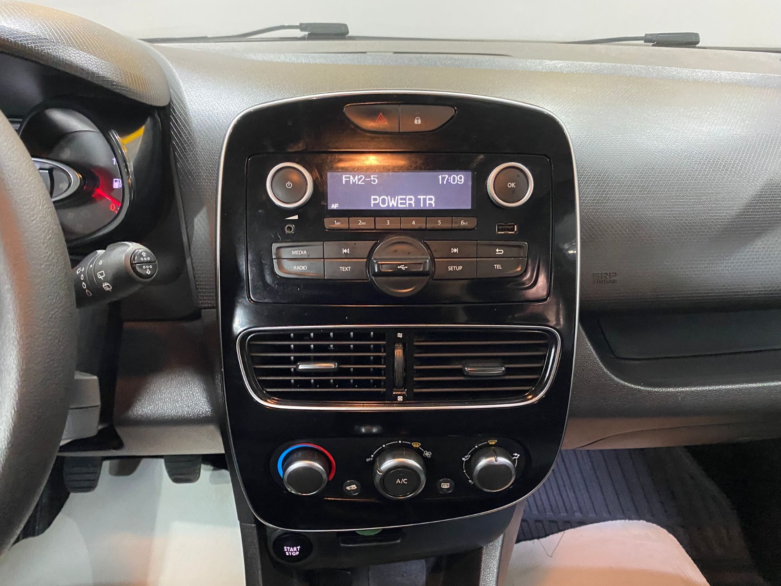 2020 Benzin Manuel Renault Clio Beyaz Gürel Tasarım Aksesuar Otomotiv San. Tic. Ltd. Şti.