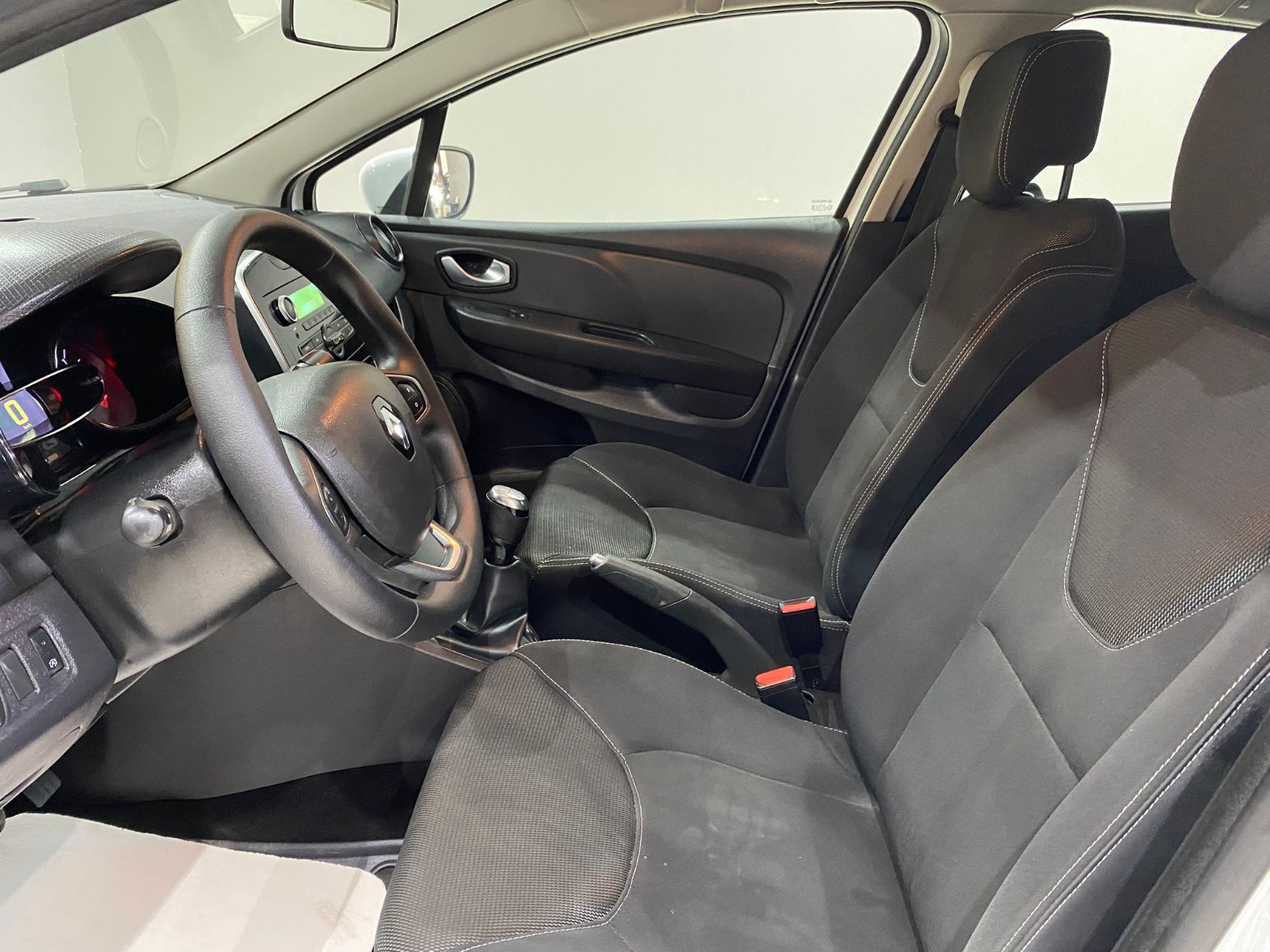 2020 Benzin Manuel Renault Clio Beyaz Gürel Tasarım Aksesuar Otomotiv San. Tic. Ltd. Şti.