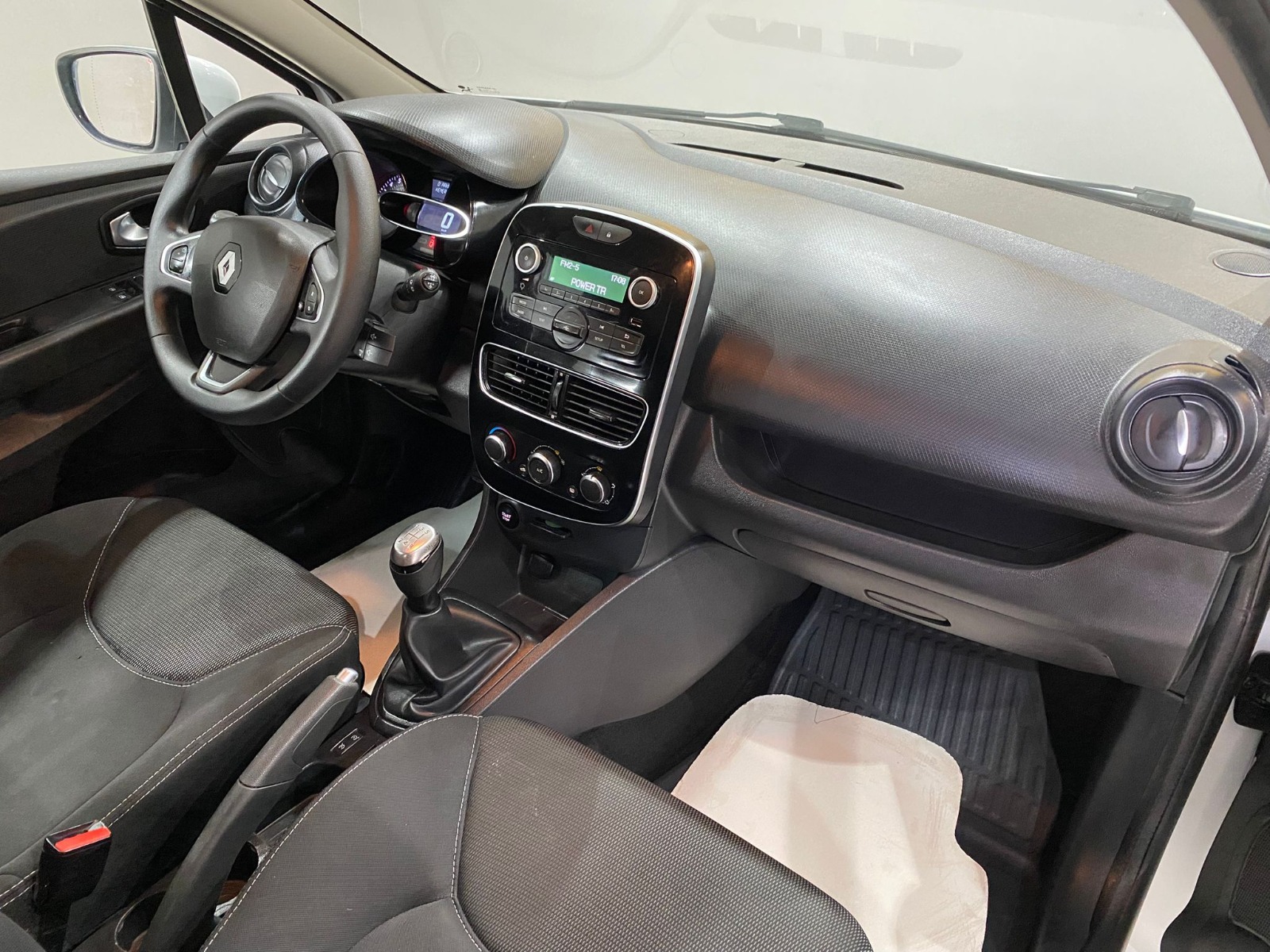2020 Benzin Manuel Renault Clio Beyaz Gürel Tasarım Aksesuar Otomotiv San. Tic. Ltd. Şti.