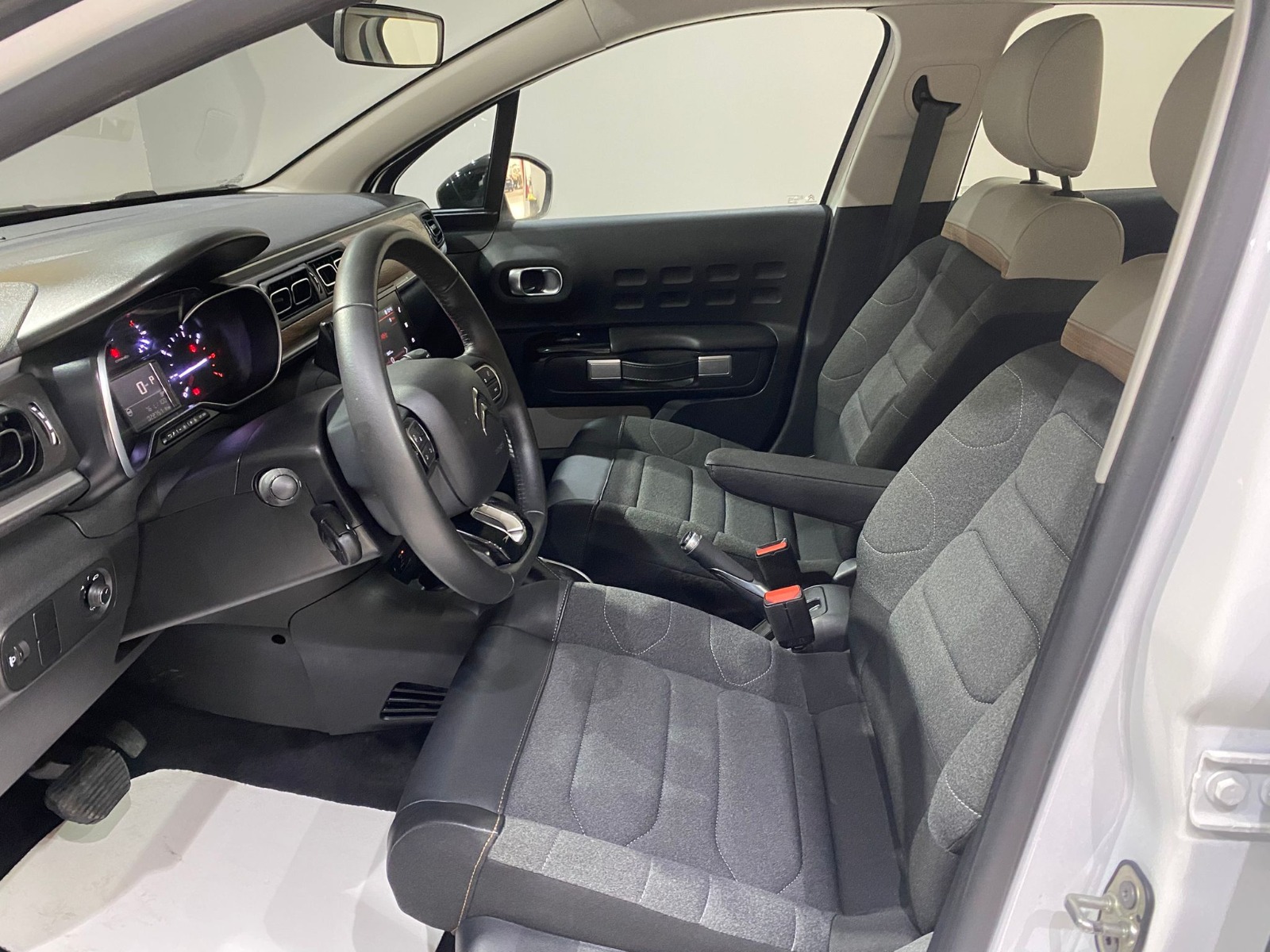 2023 Benzin Otomatik Citroen C3 Beyaz Gürel Tasarım Aksesuar Otomotiv San. Tic. Ltd. Şti.