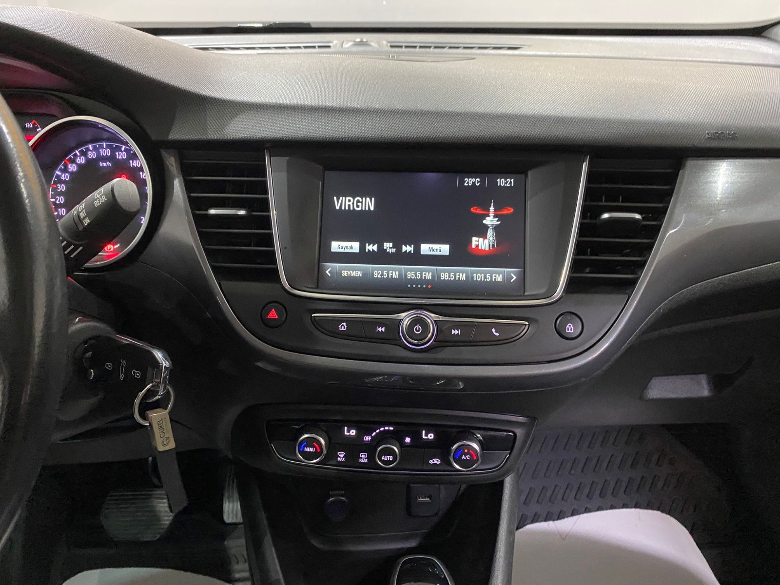 2022 Benzin Otomatik Opel Crossland Gri Gürel Tasarım Aksesuar Otomotiv San. Tic. Ltd. Şti.