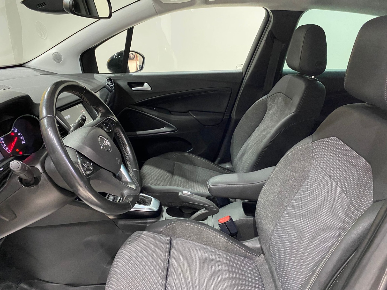 2022 Benzin Otomatik Opel Crossland Gri Gürel Tasarım Aksesuar Otomotiv San. Tic. Ltd. Şti.