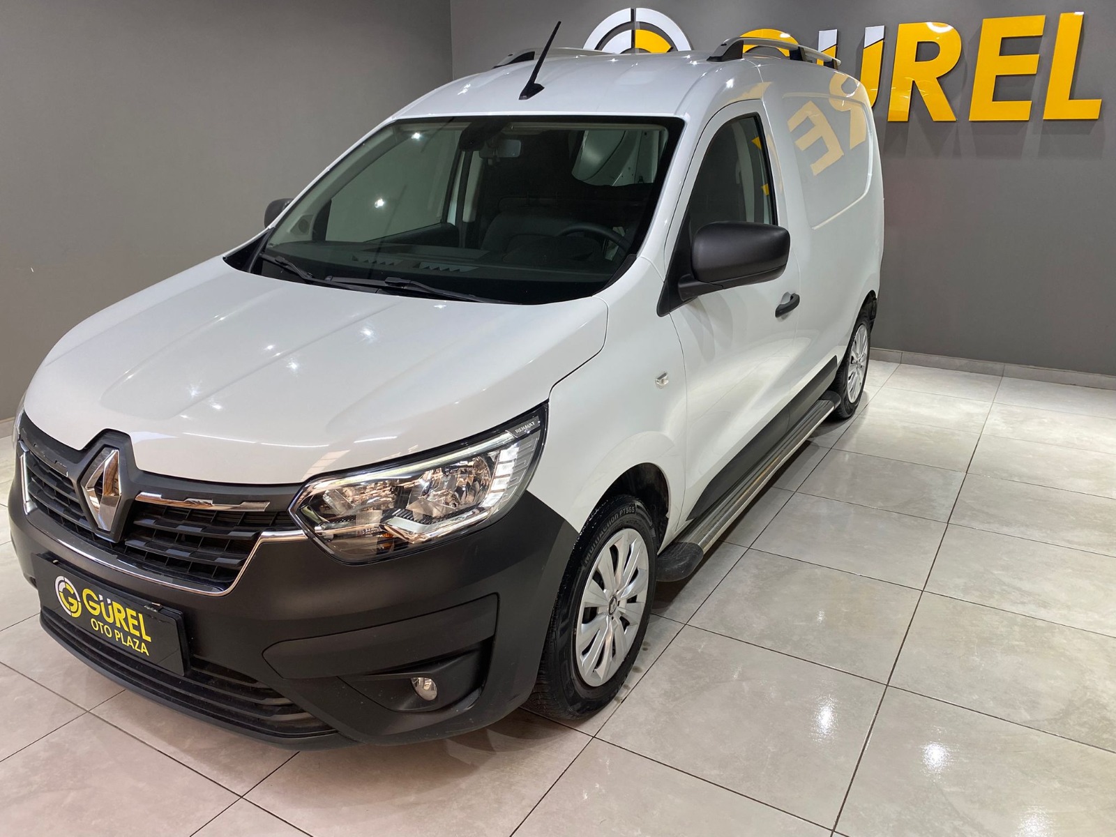 2022 Dizel Manuel Renault Express Beyaz Gürel Tasarım Aksesuar Otomotiv San. Tic. Ltd. Şti.